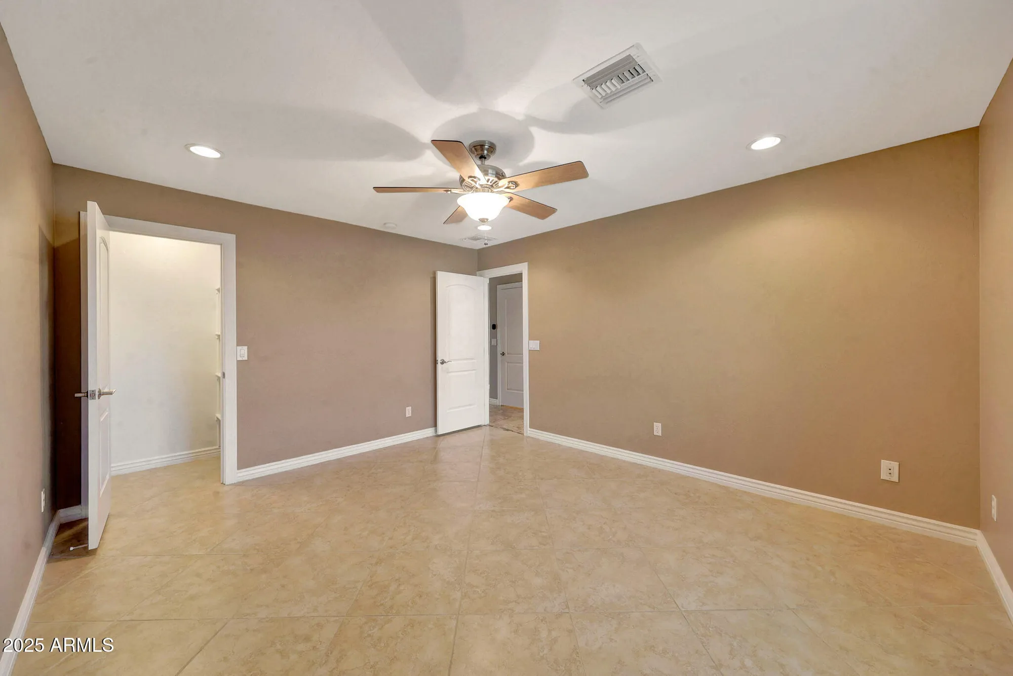 Property Slideshow image 53 of 73 | 19835 n 100th dr, Sun City, AZ, 85373