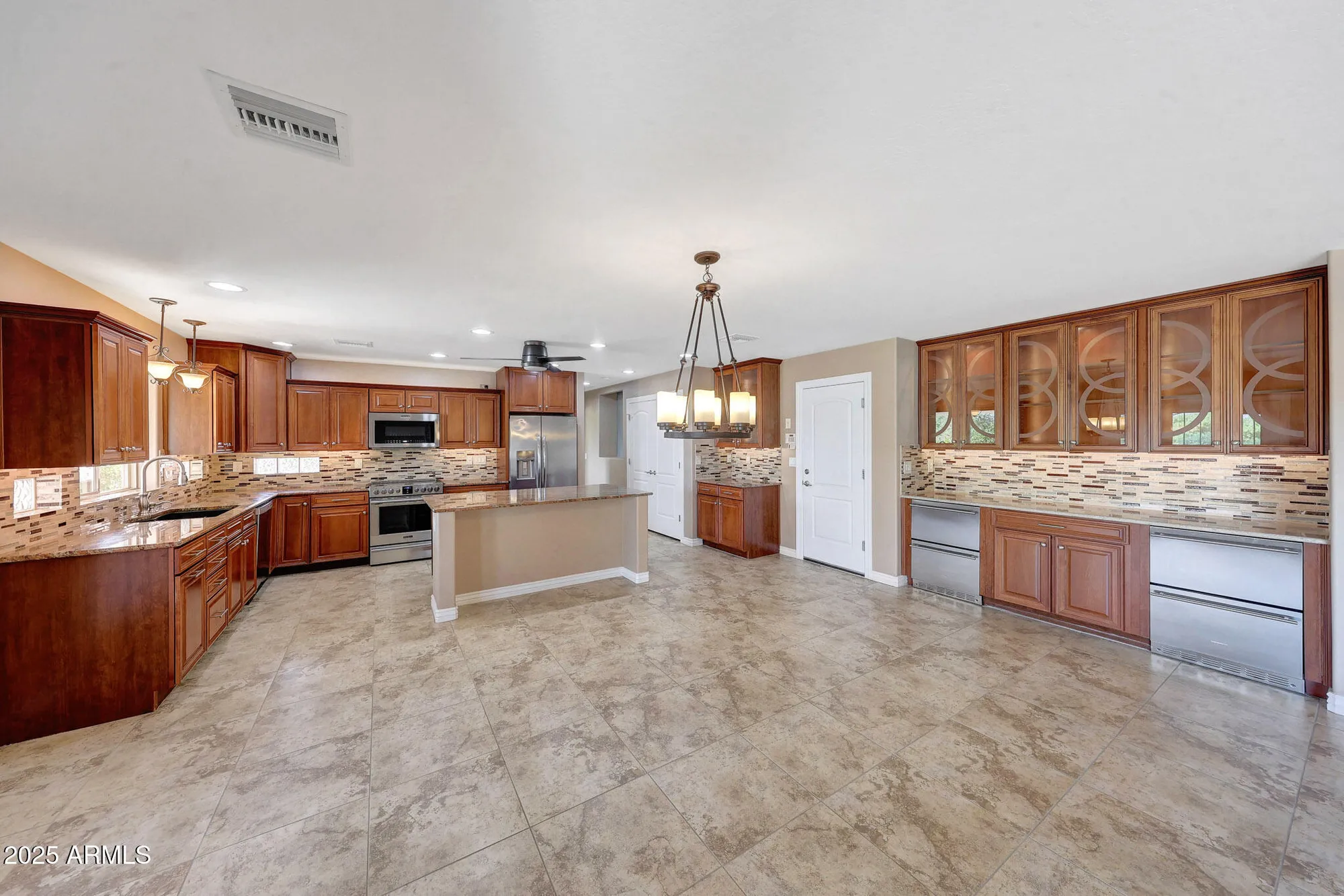 Property Slideshow image 30 of 73 | 19835 n 100th dr, Sun City, AZ, 85373