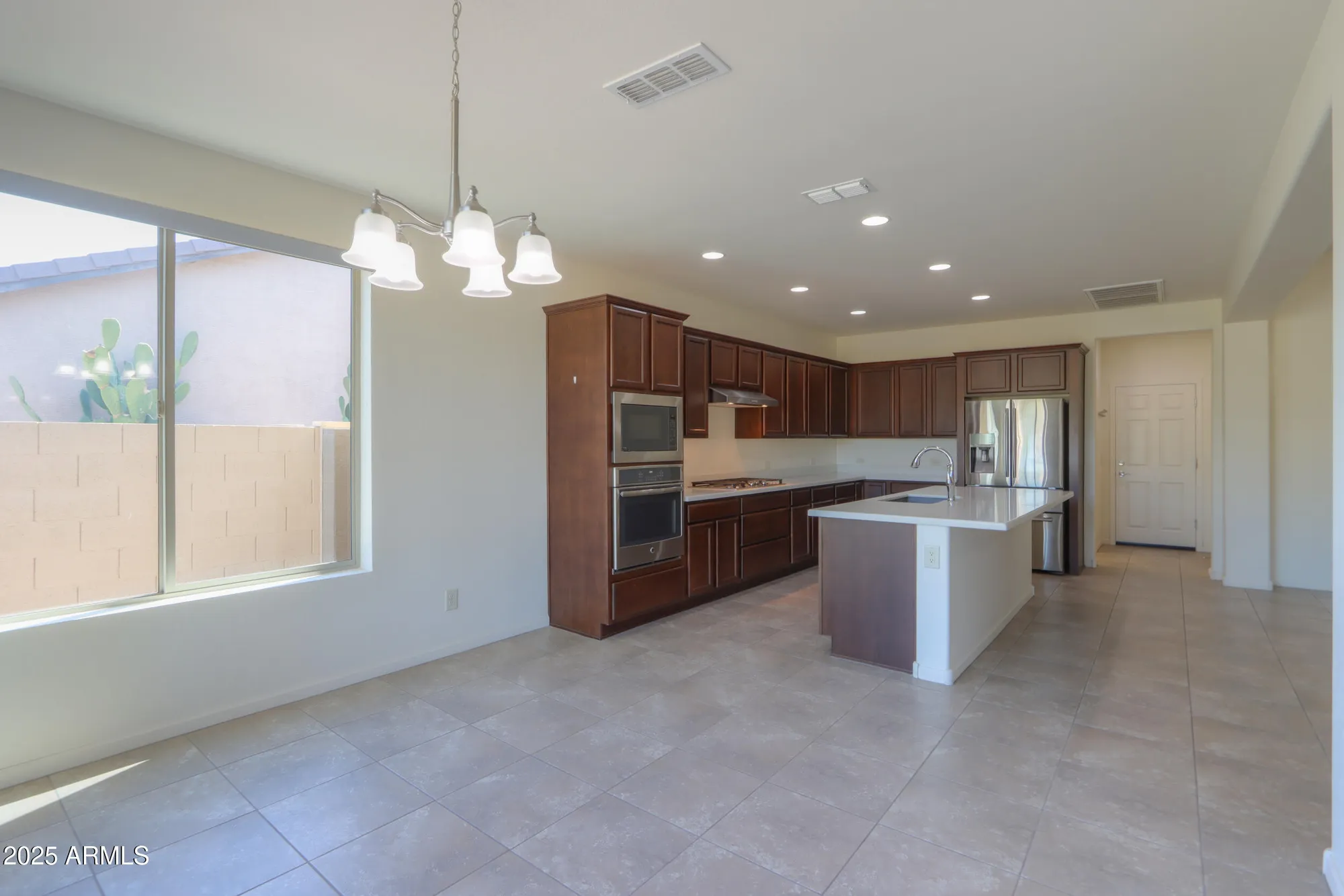 Property Slideshow image 10 of 37 | 4696 w buckskin dr, Eloy, AZ, 85131