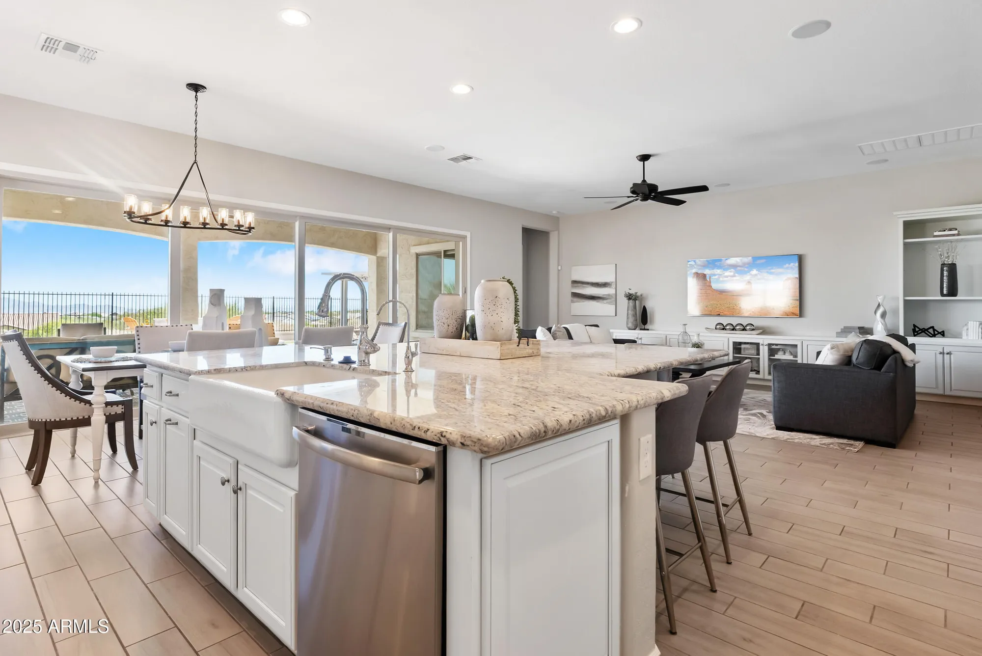 Property Slideshow image 14 of 73 | 5189 n 206th dr, Buckeye, AZ, 85396