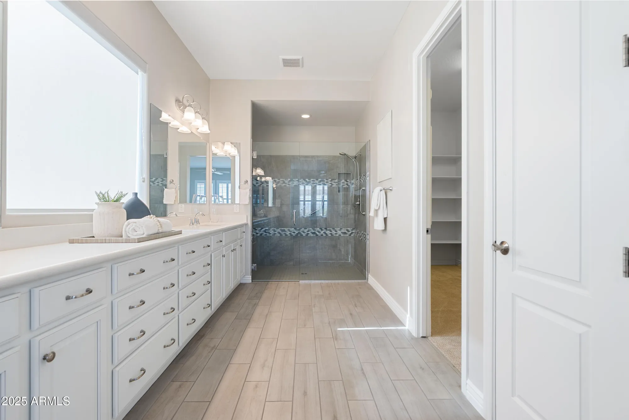 Property Slideshow image 36 of 73 | 5189 n 206th dr, Buckeye, AZ, 85396