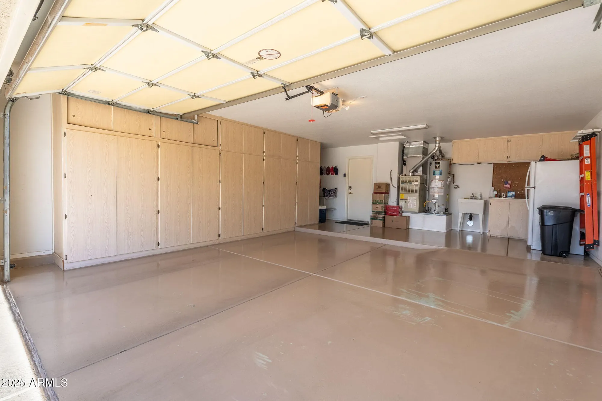 Property Slideshow image 33 of 44 | 18319 n sterling dr, Surprise, AZ, 85374
