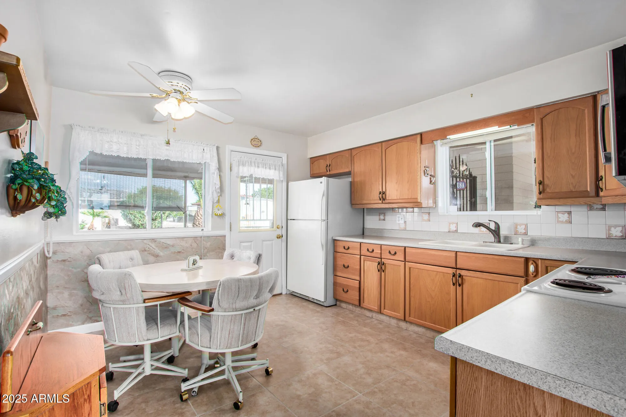 Property Slideshow image 10 of 37 | 507 n 55th pl, Mesa, AZ, 85205