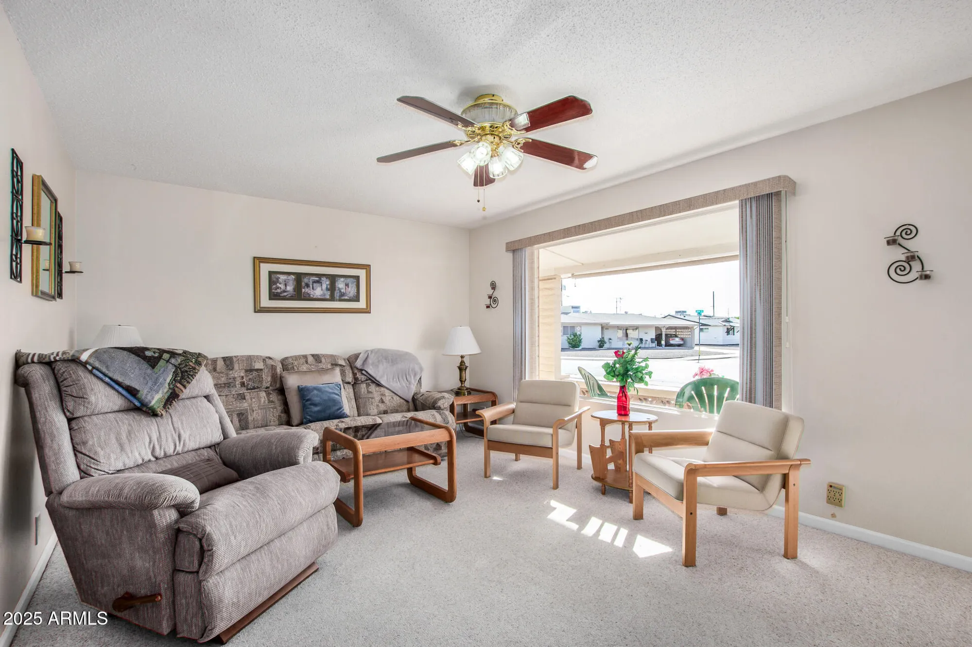 Property Slideshow image 6 of 37 | 507 n 55th pl, Mesa, AZ, 85205