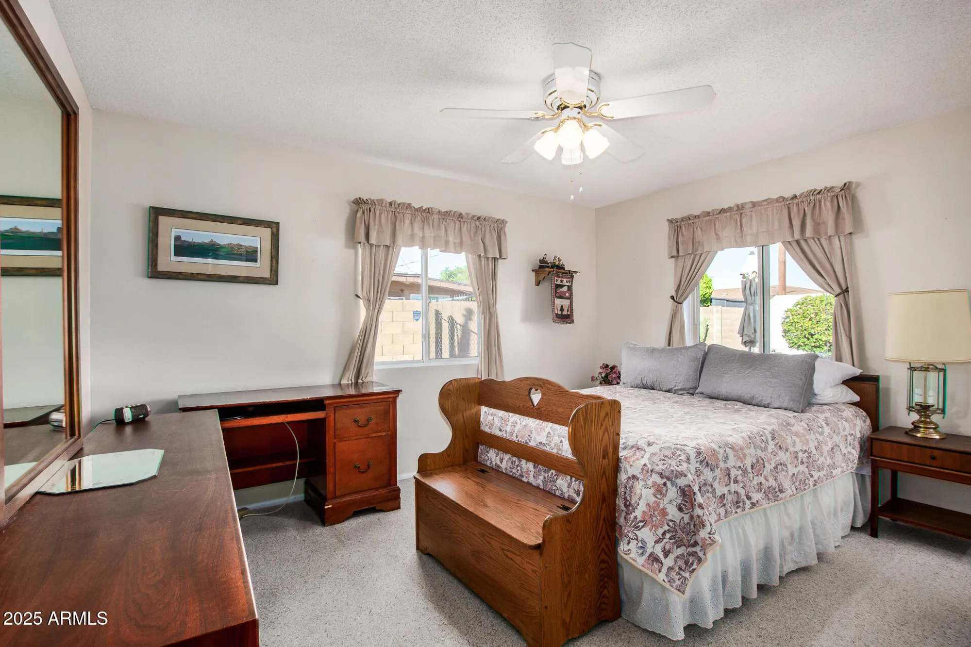 Property Slideshow image 12 of 37 | 507 n 55th pl, Mesa, AZ, 85205