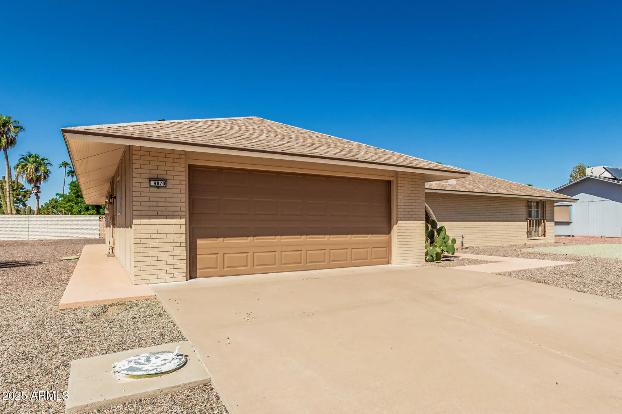 Property Slideshow image 4 of 48 | 9870 w comstock ct, Sun City, AZ, 85373