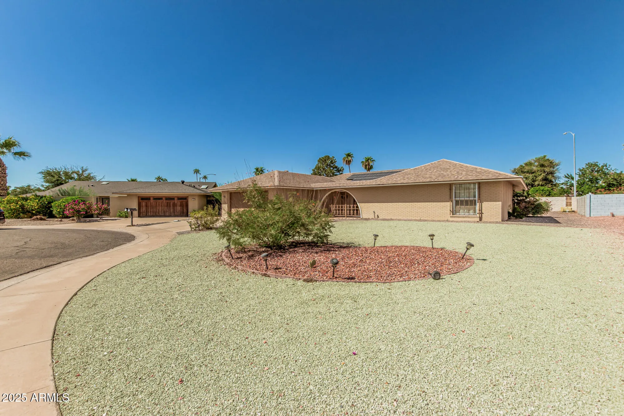 Property Slideshow image 5 of 48 | 9870 w comstock ct, Sun City, AZ, 85373