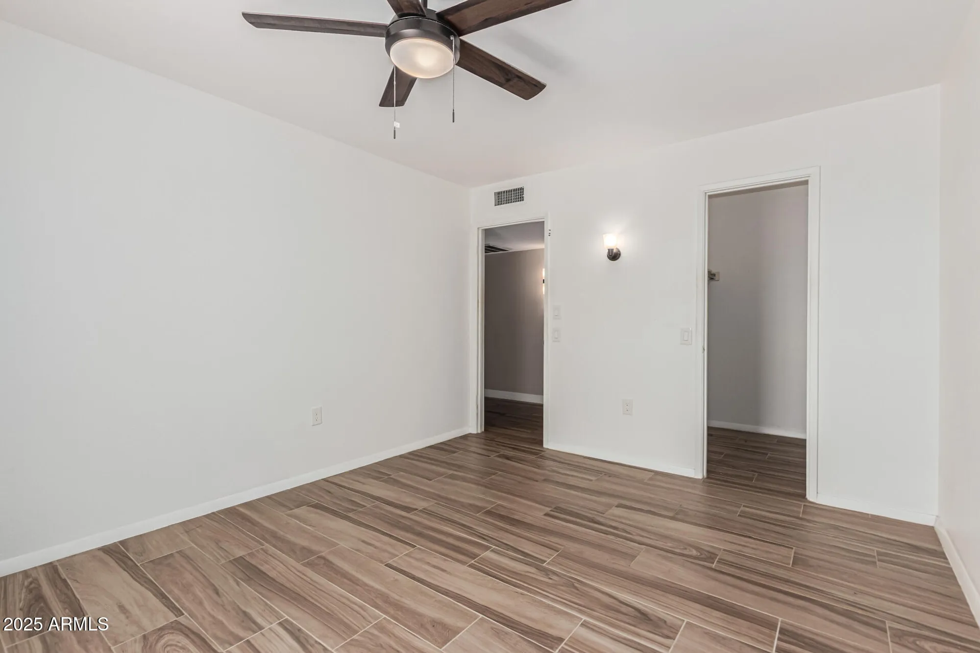 Property Slideshow image 23 of 48 | 9870 w comstock ct, Sun City, AZ, 85373