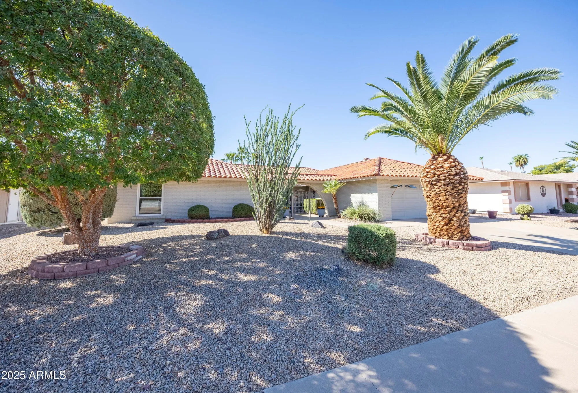 Property Slideshow image 3 of 31 | 9703 w lindgren ave, Sun City, AZ, 85373