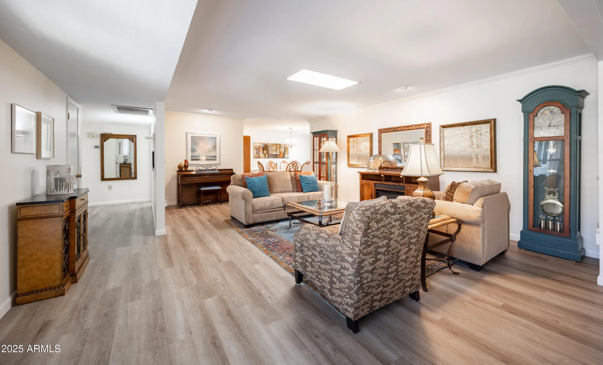 Property Slideshow image 12 of 31 | 9703 w lindgren ave, Sun City, AZ, 85373