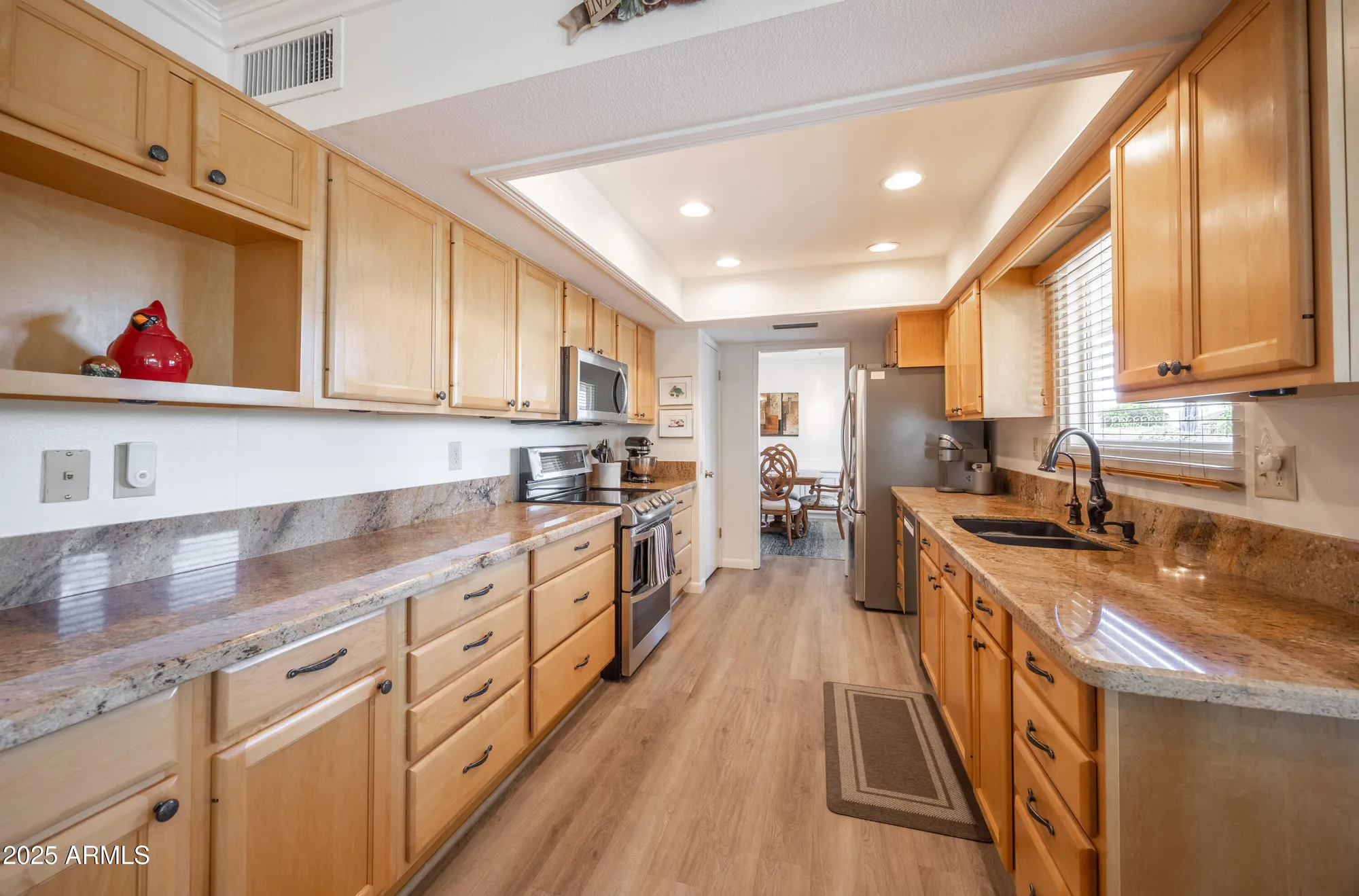 Property Slideshow image 6 of 31 | 9703 w lindgren ave, Sun City, AZ, 85373