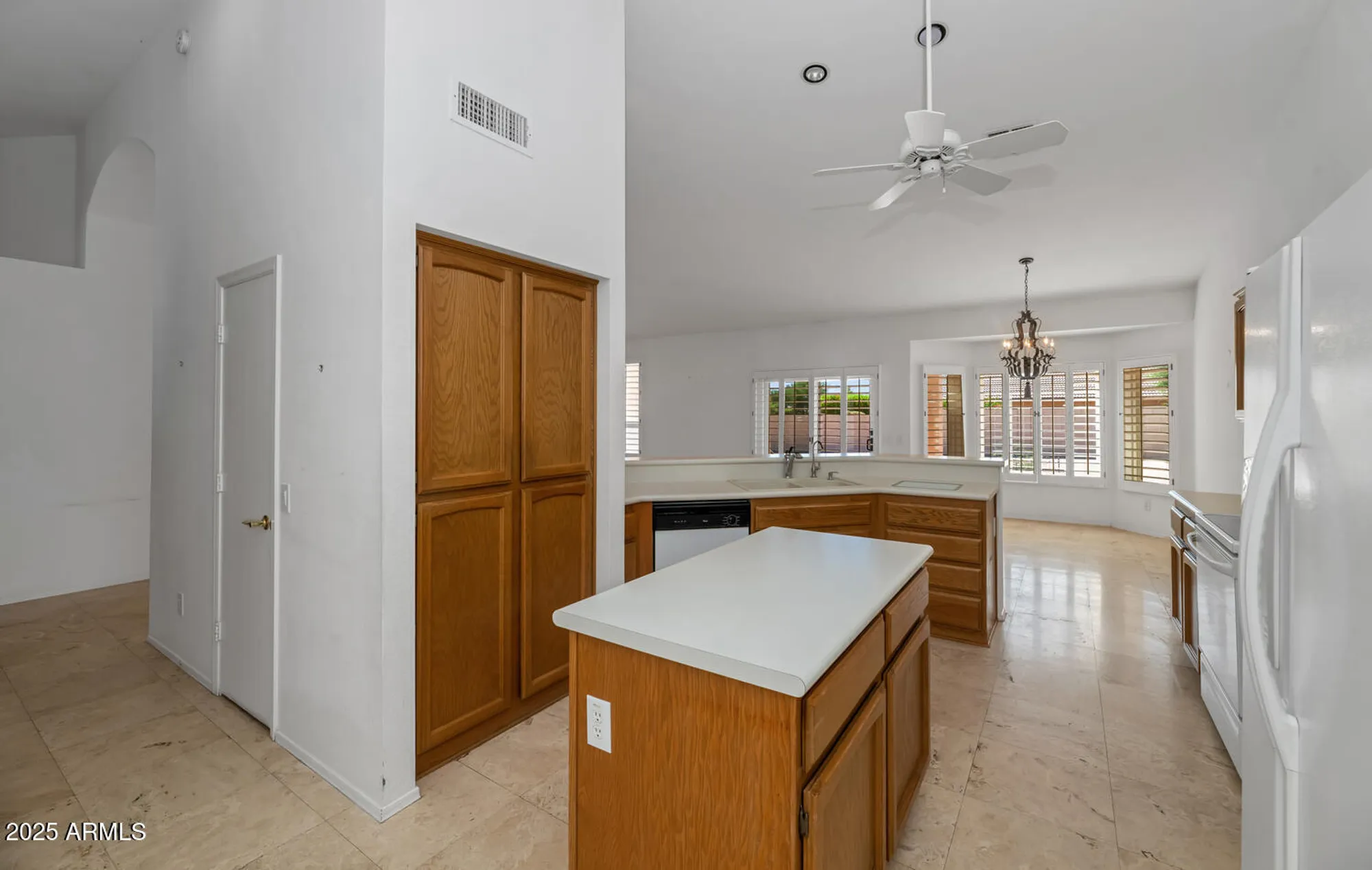 Property Slideshow image 13 of 41 | 10023 e arrowvale dr, Sun Lakes, AZ, 85248