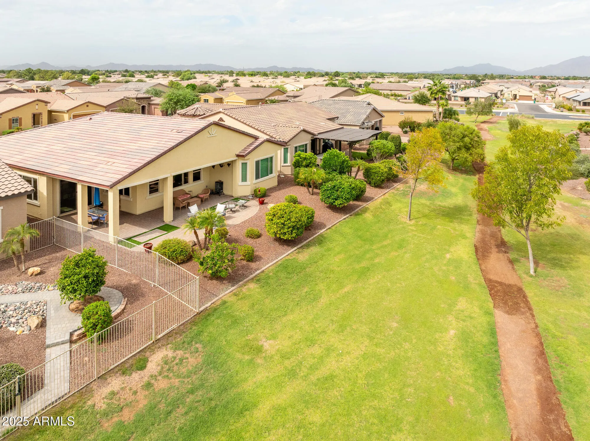 Property Slideshow image 39 of 66 | 41710 w harvest moon dr, Maricopa, AZ, 85138