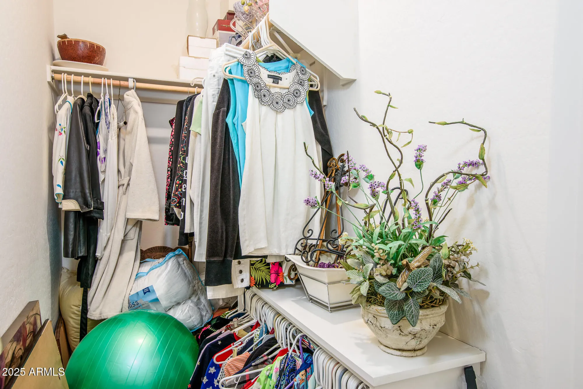 Property Slideshow image 10 of 66 | 41710 w harvest moon dr, Maricopa, AZ, 85138