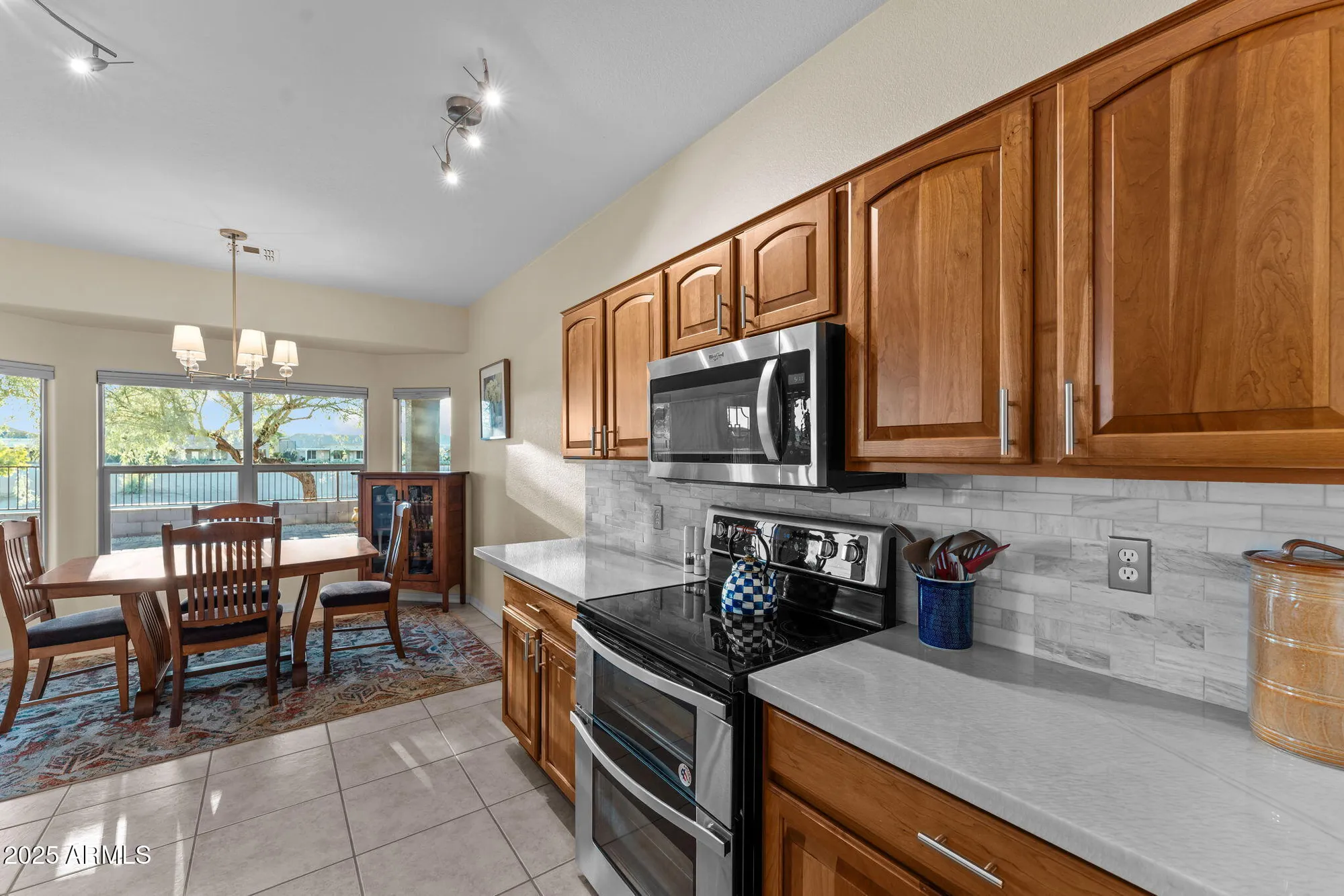 Property Slideshow image 8 of 40 | 6222 s huachuca way, Chandler, AZ, 85249