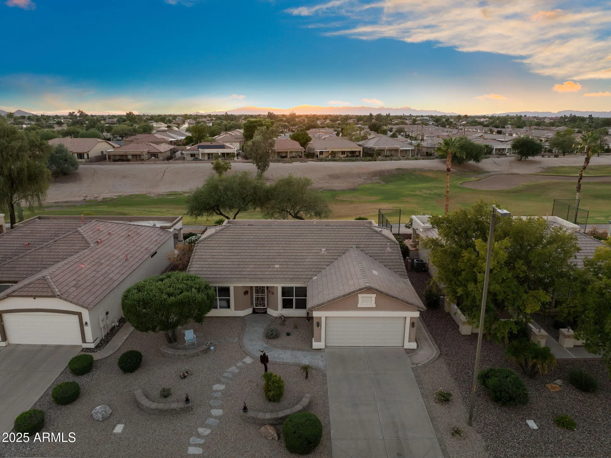 Property Slideshow image 3 of 40 | 6222 s huachuca way, Chandler, AZ, 85249