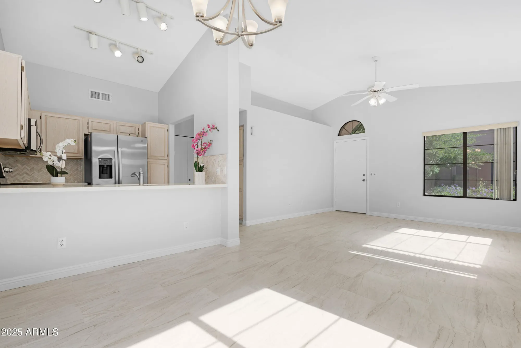 Property Slideshow image 16 of 61 | 14300 w bell rd unit 392, Surprise, AZ, 85374