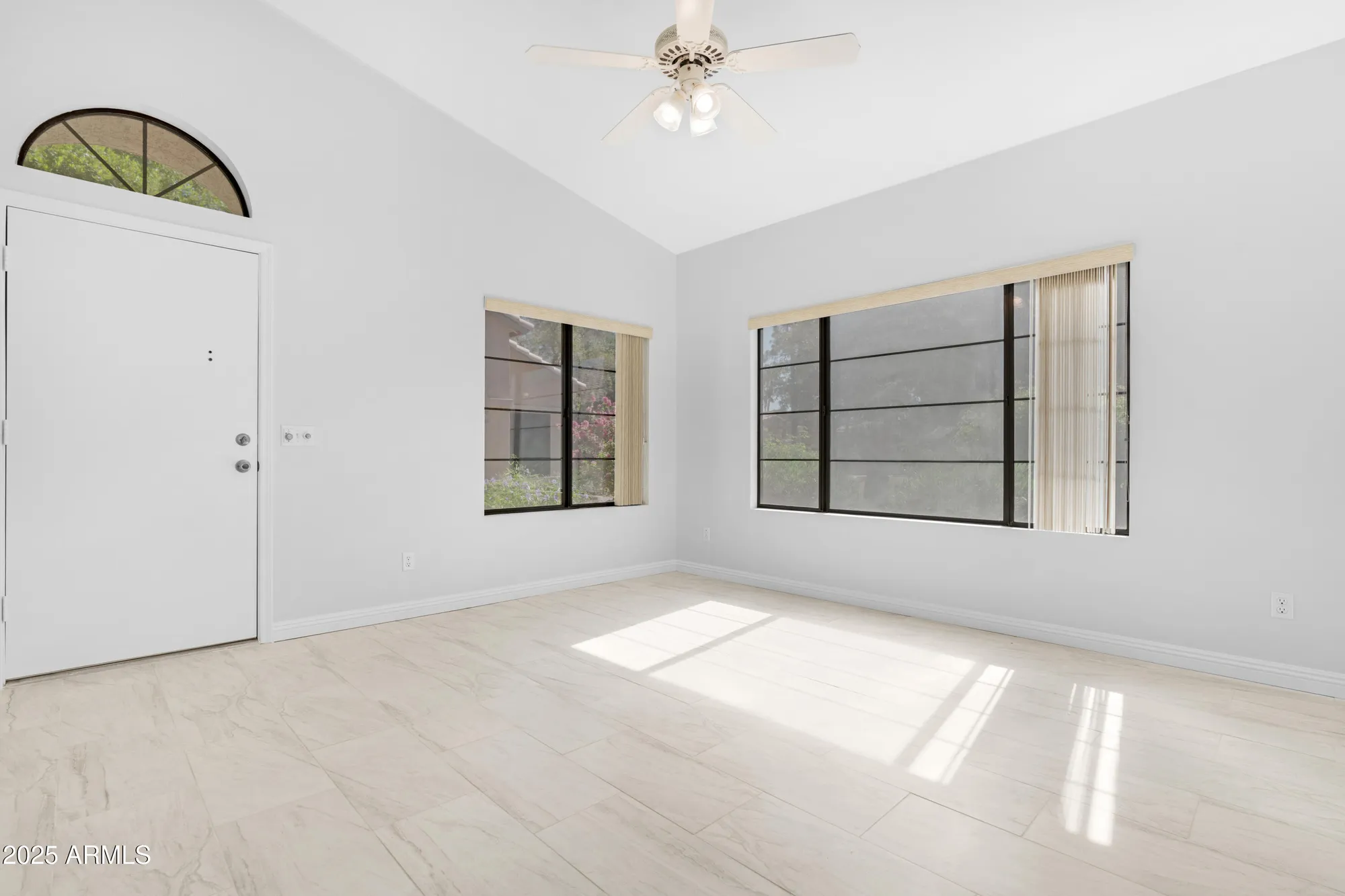 Property Slideshow image 12 of 61 | 14300 w bell rd unit 392, Surprise, AZ, 85374