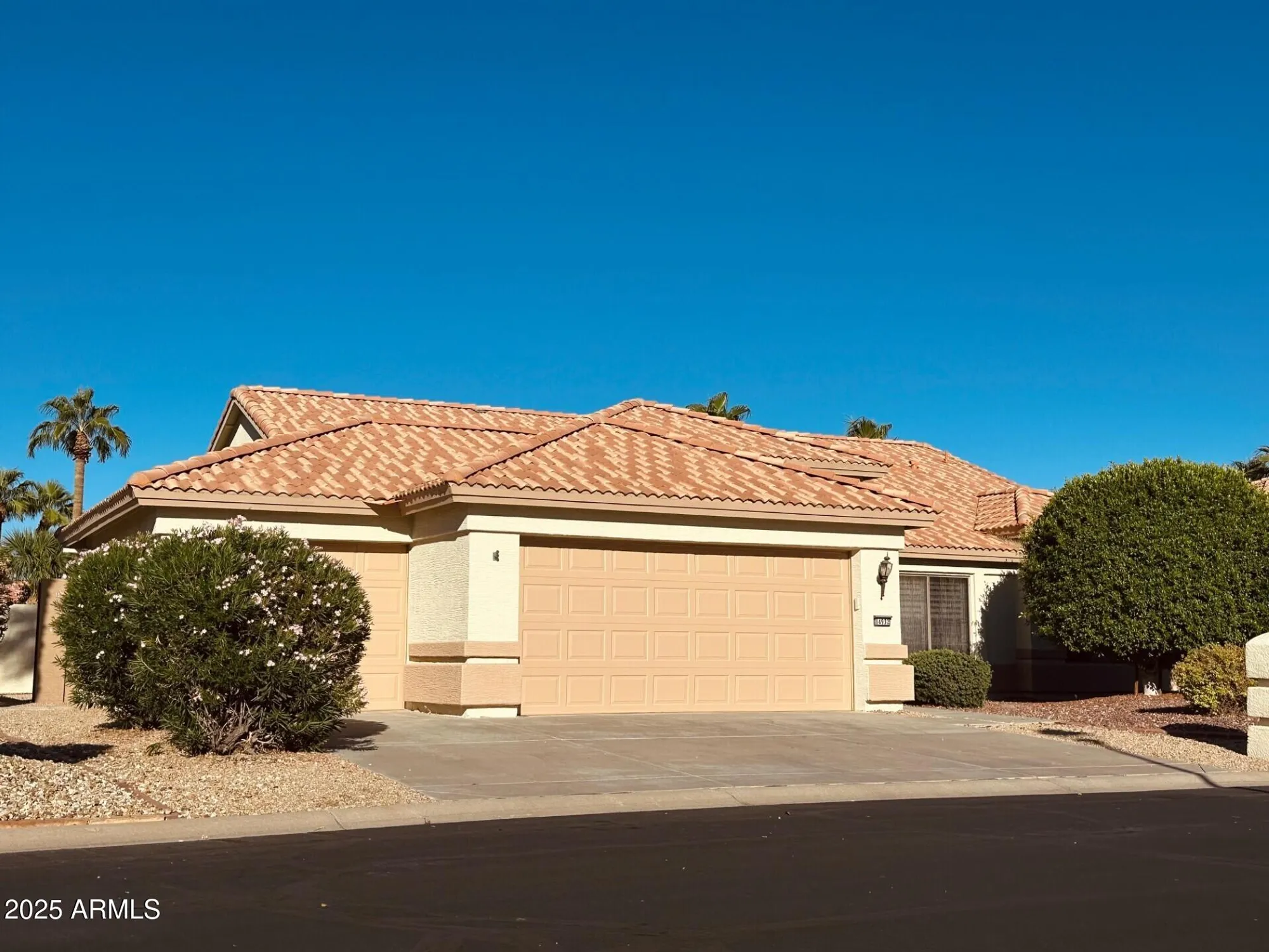 Property Slideshow image 2 of 36 | 14932 w whitton ave, Goodyear, AZ, 85395