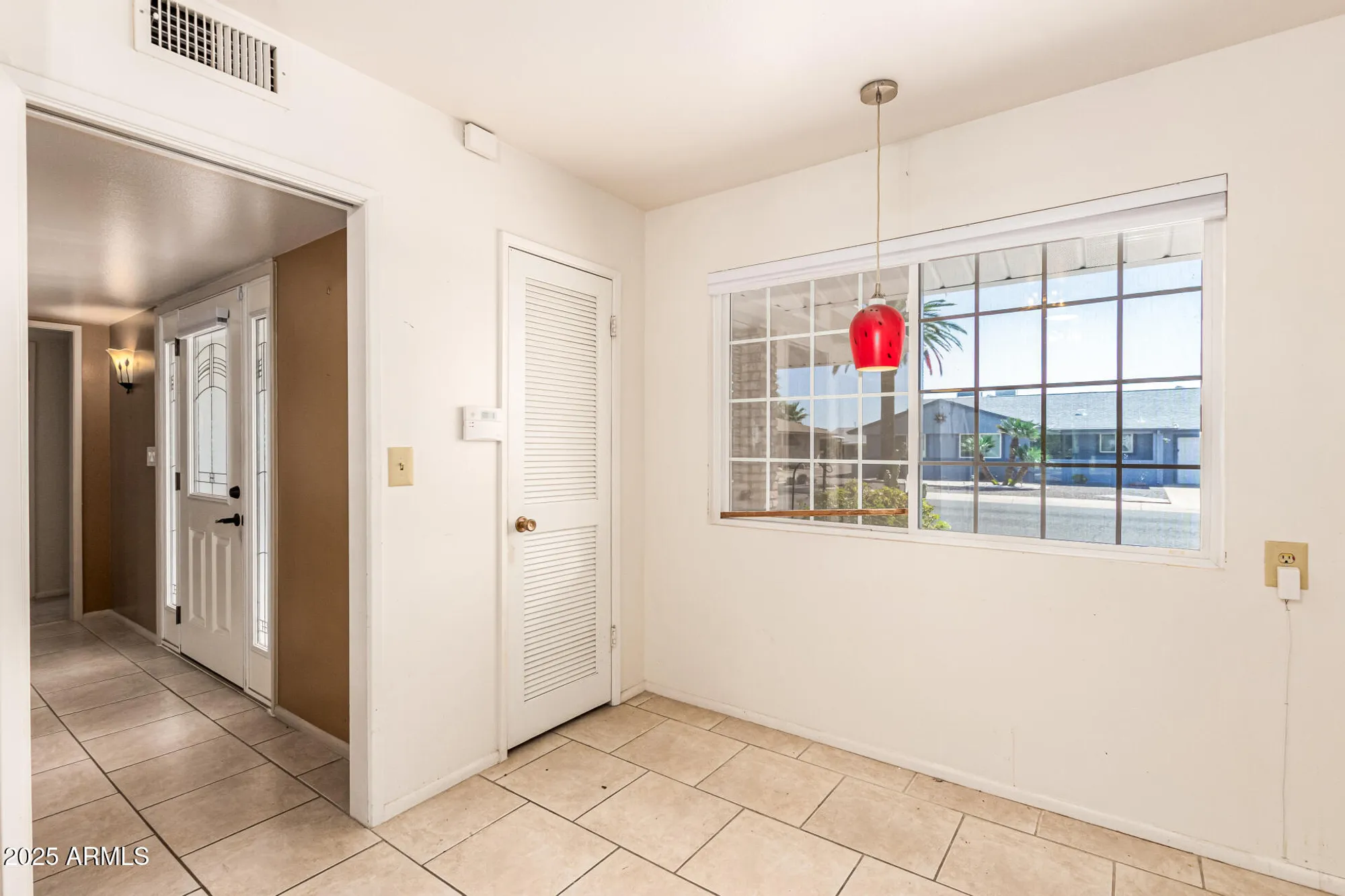 Property Slideshow image 11 of 35 | 15608 n 105th dr, Sun City, AZ, 85351