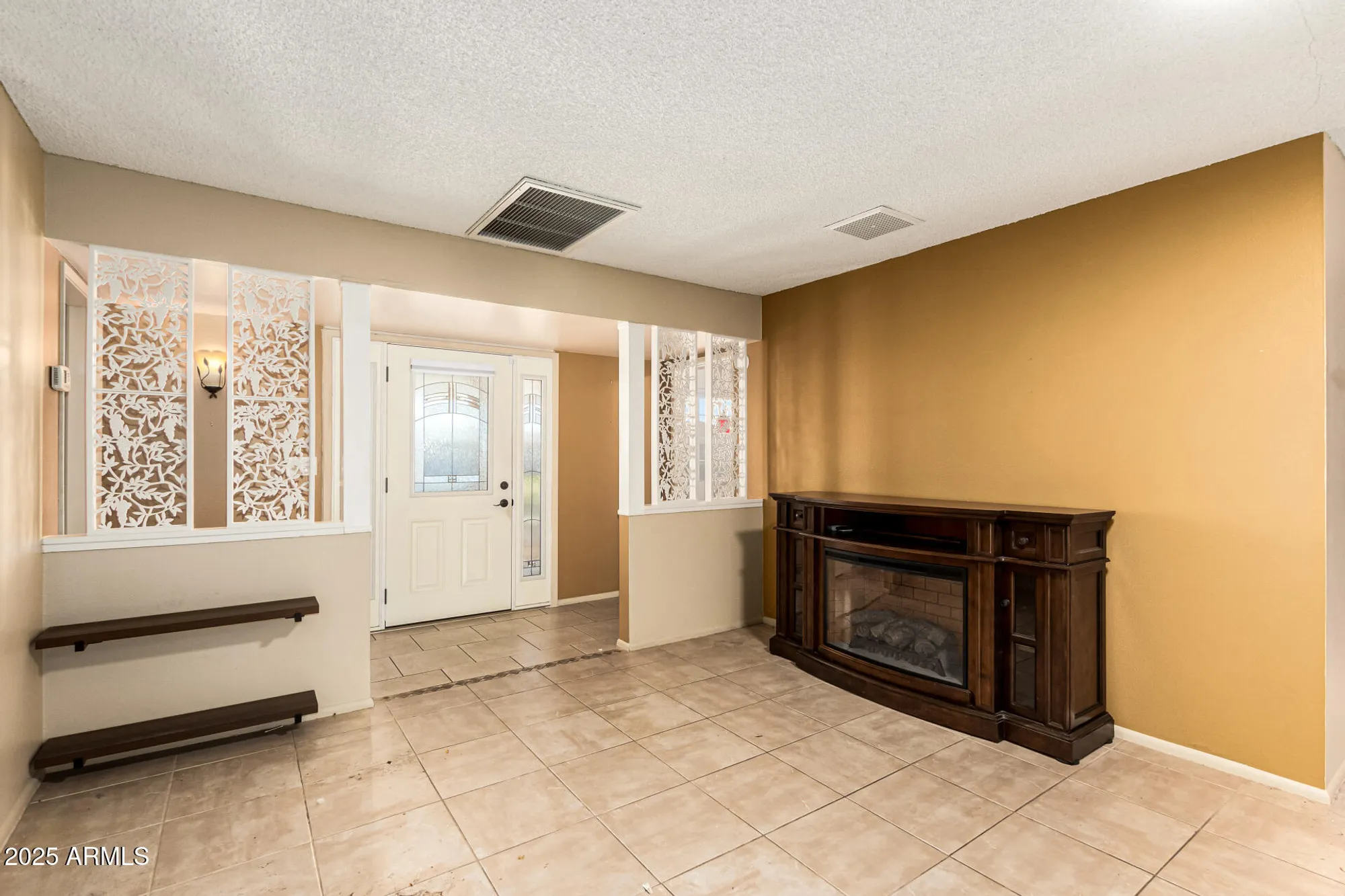 Property Slideshow image 8 of 35 | 15608 n 105th dr, Sun City, AZ, 85351