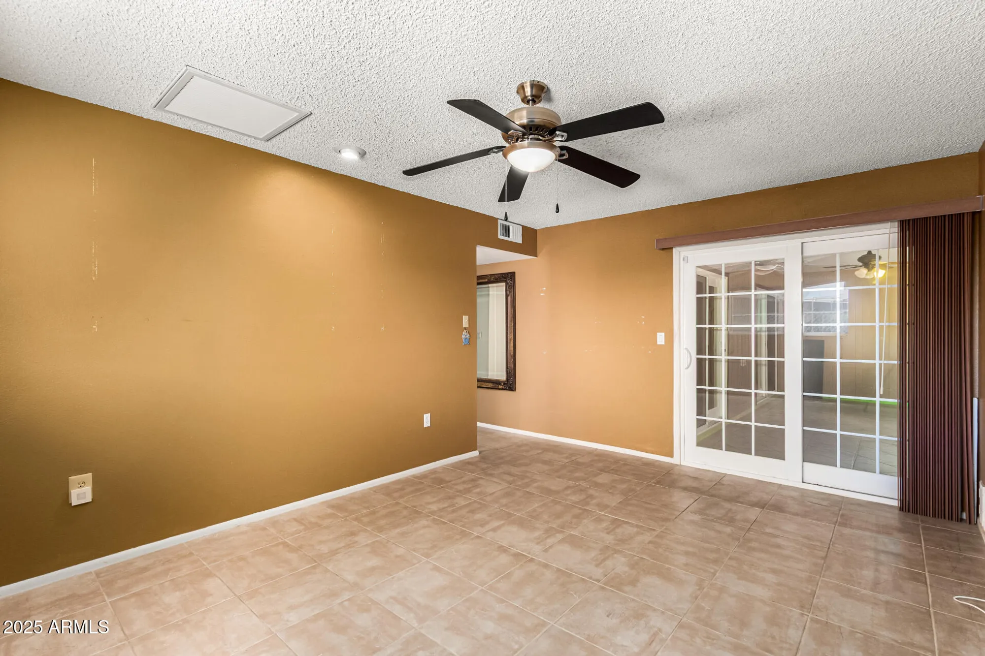 Property Slideshow image 17 of 35 | 15608 n 105th dr, Sun City, AZ, 85351