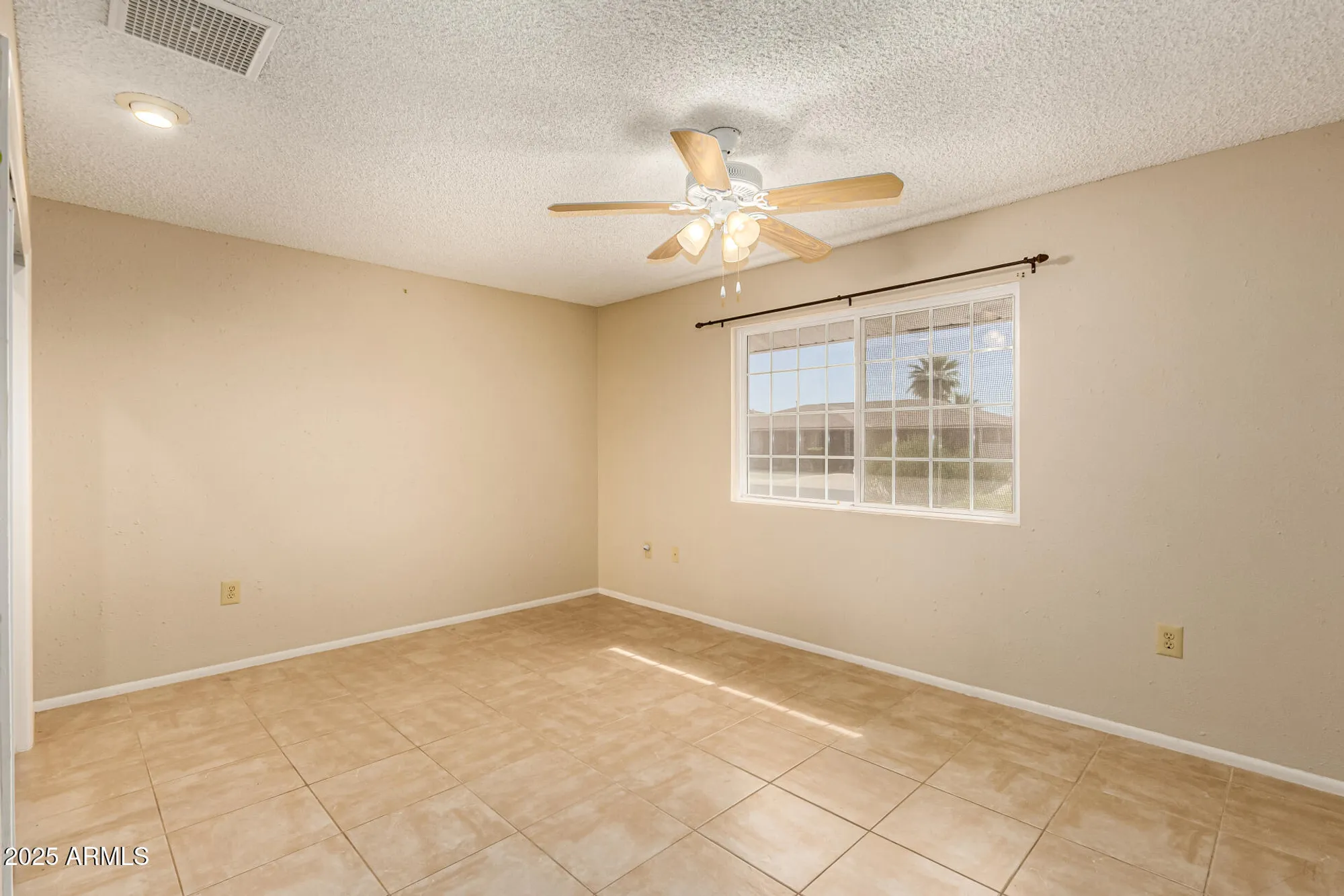 Property Slideshow image 23 of 35 | 15608 n 105th dr, Sun City, AZ, 85351