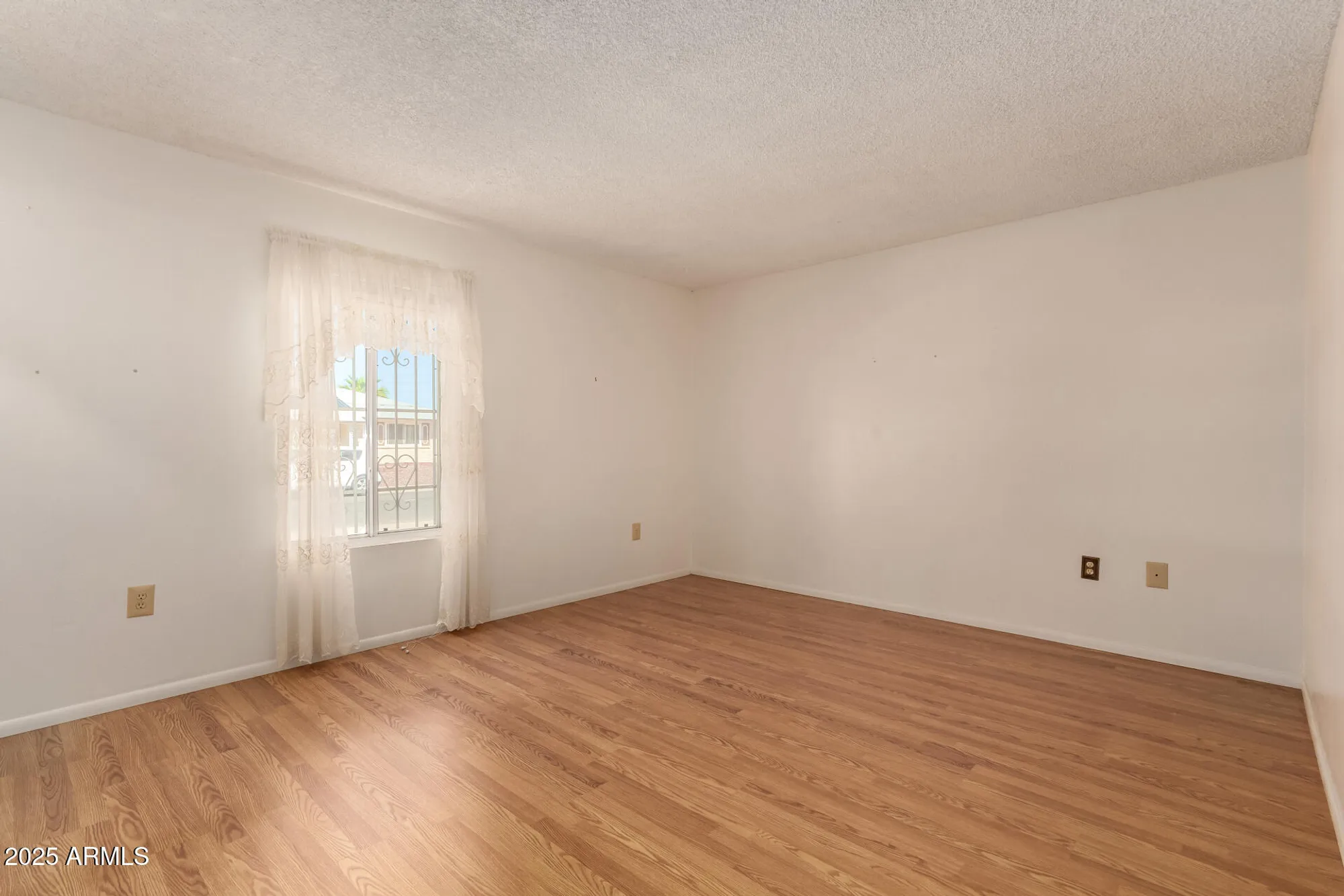 Property Slideshow image 24 of 33 | 11005 w campana dr, Sun City, AZ, 85351