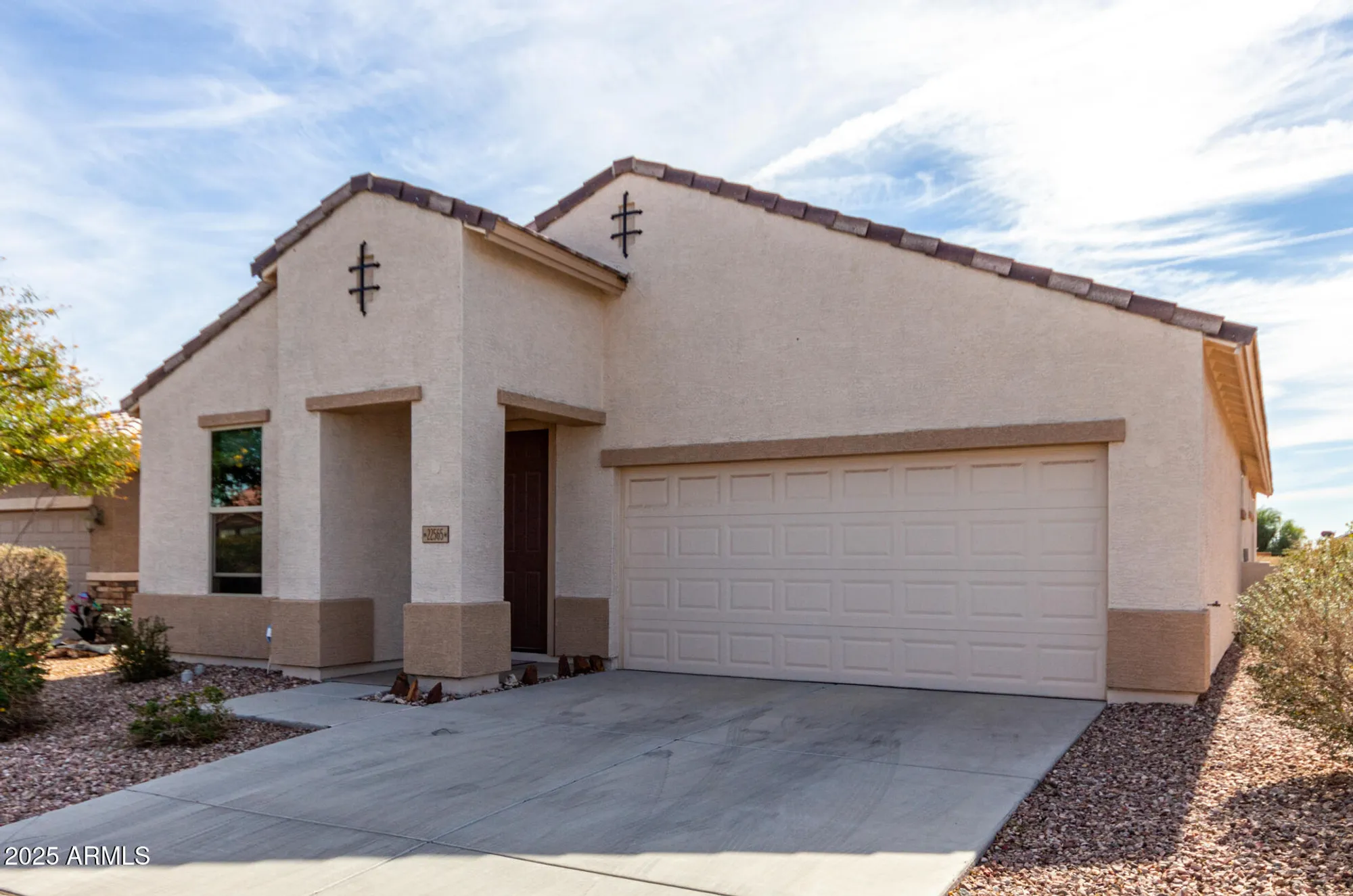 Property Slideshow image 4 of 43 | 22565 w la pasada blvd, Buckeye, AZ, 85326