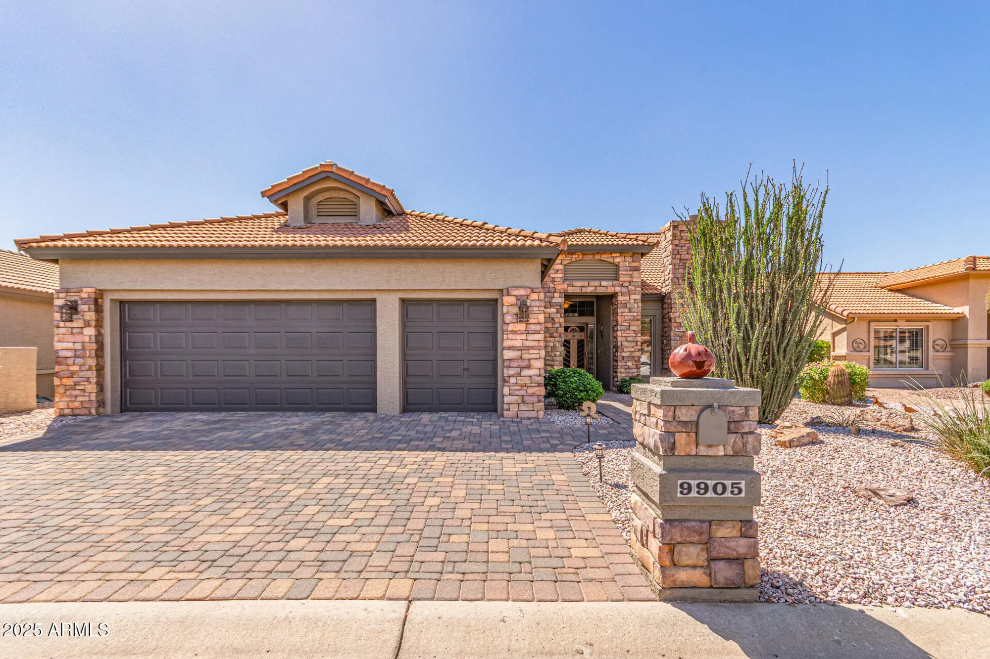 Property Slideshow image 5 of 53 | 9905 e diamond dr, Sun Lakes, AZ, 85248