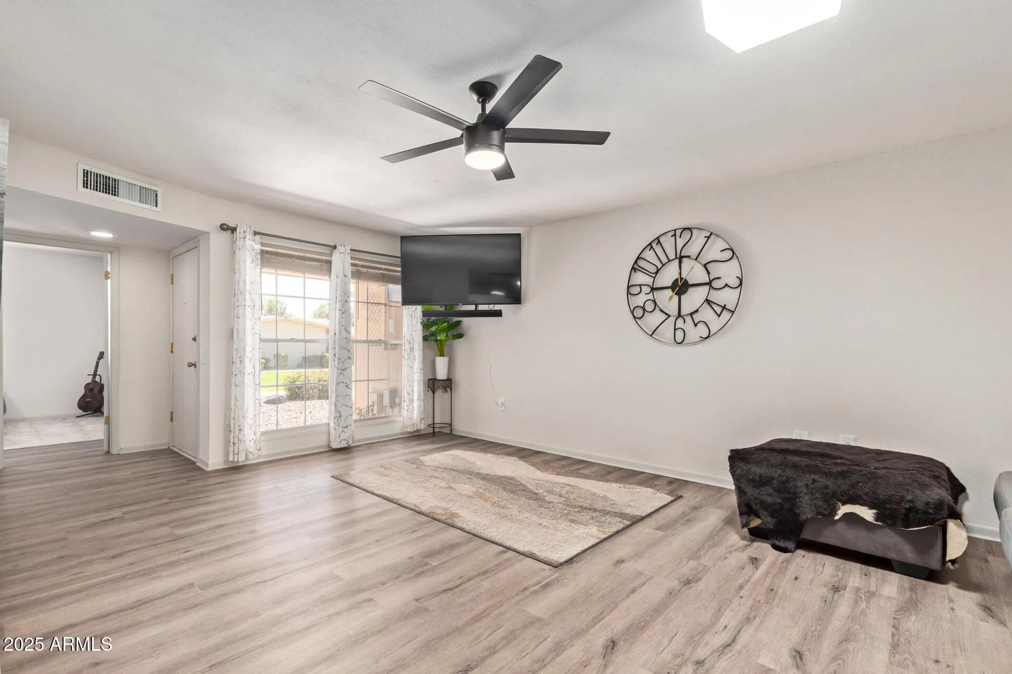 Property Slideshow image 11 of 30 | 17634 n 102nd dr, Sun City, AZ, 85373