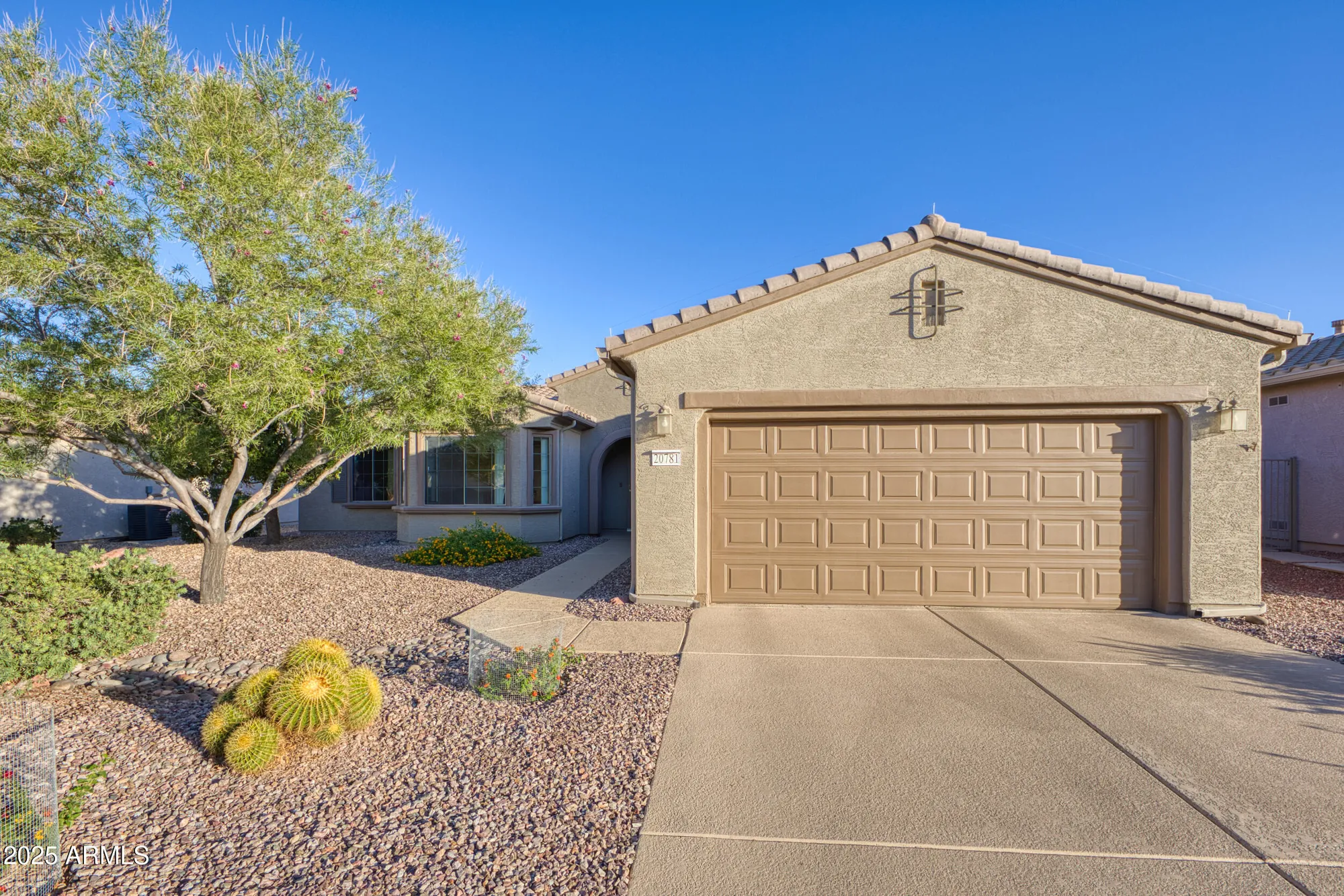 Property Slideshow image 1 of 26 | 20781 n kingpoint dr, Surprise, AZ, 85387