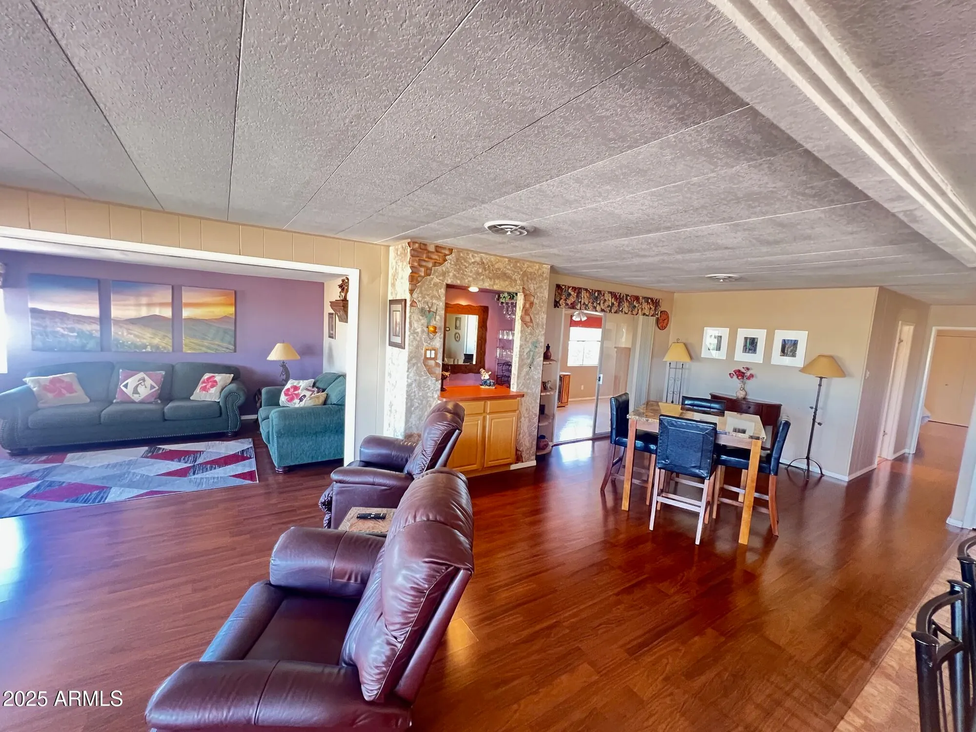 Property Slideshow image 12 of 27 | 2129 n rosburg dr, Mesa, AZ, 85215