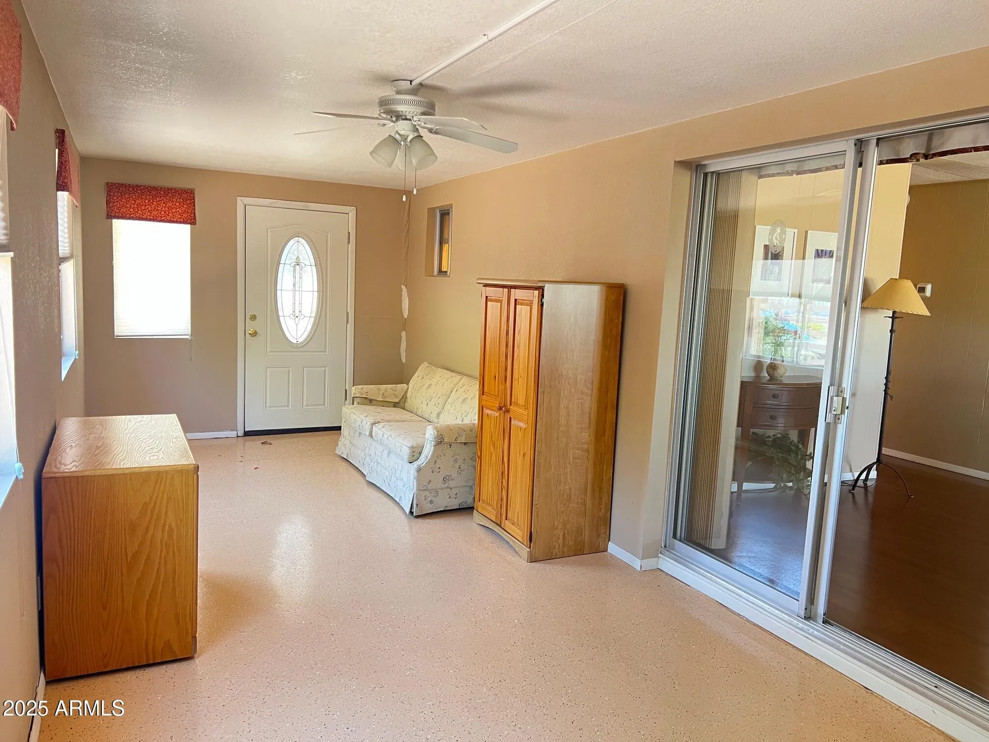 Property Slideshow image 16 of 27 | 2129 n rosburg dr, Mesa, AZ, 85215