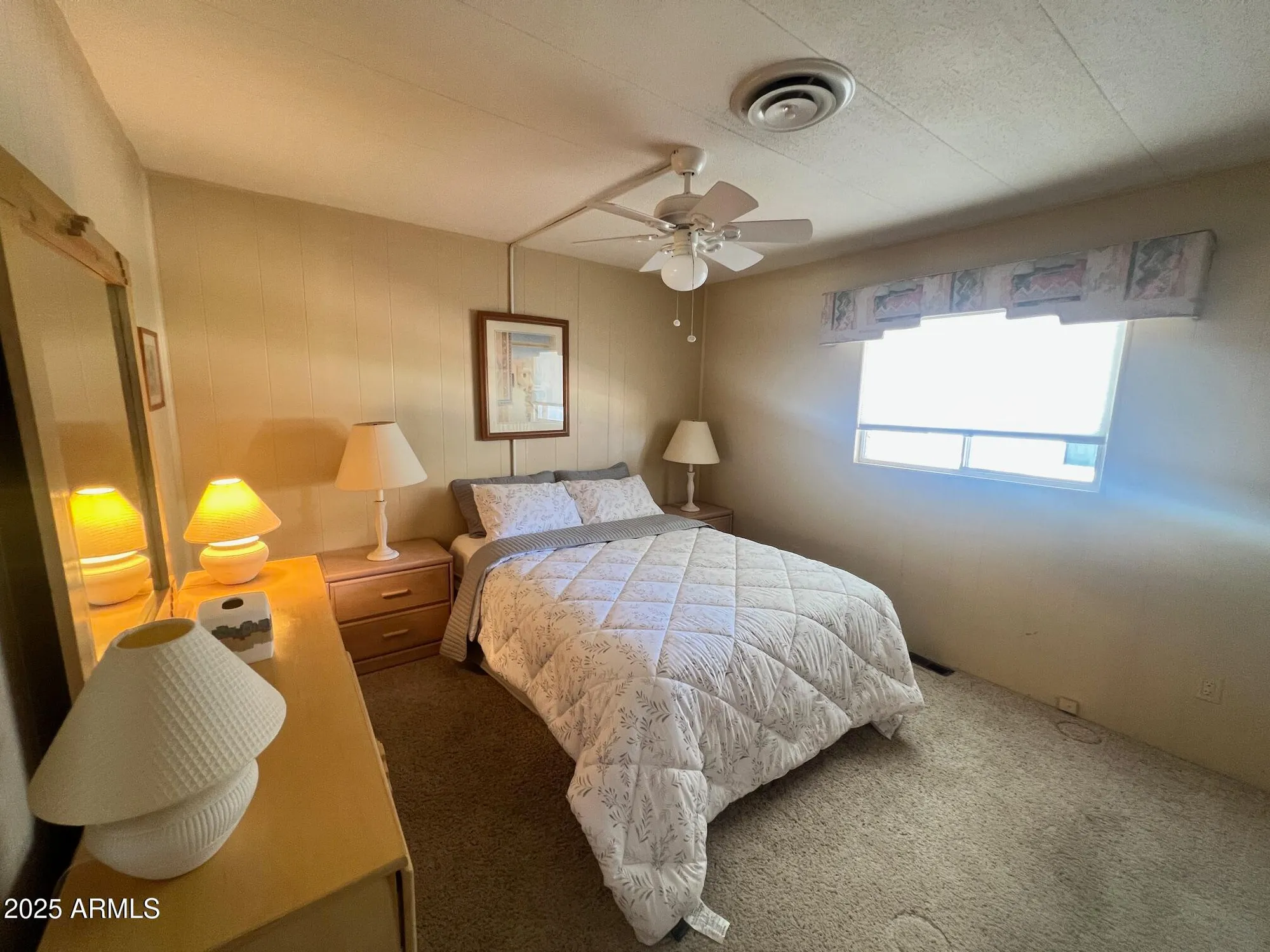 Property Slideshow image 19 of 27 | 2129 n rosburg dr, Mesa, AZ, 85215