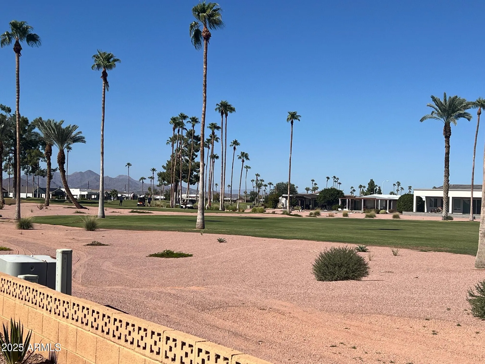 Property Slideshow image 5 of 27 | 2129 n rosburg dr, Mesa, AZ, 85215