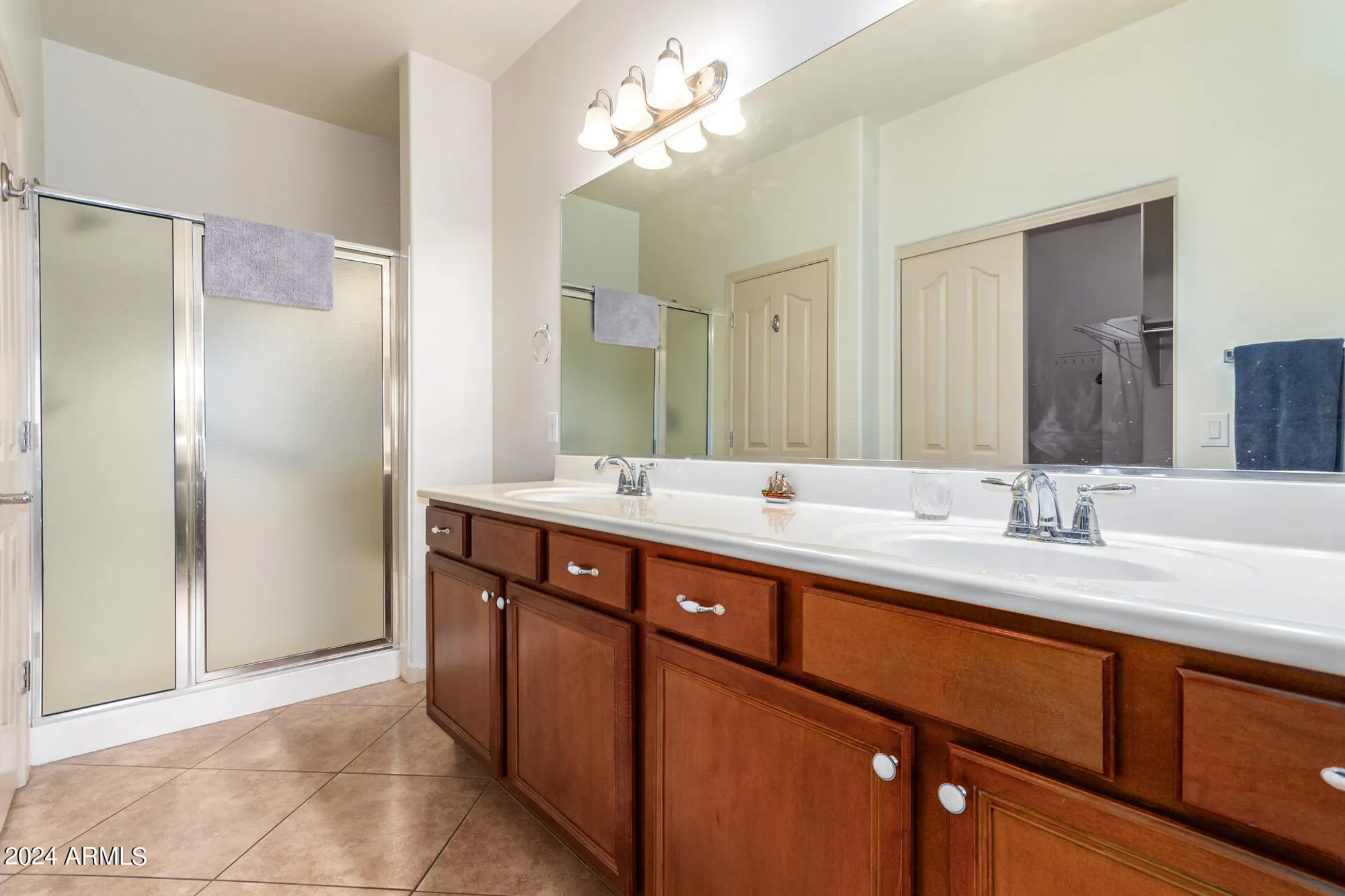 Property Slideshow image 14 of 28 | 1560 e melrose dr, Casa Grande, AZ, 85122