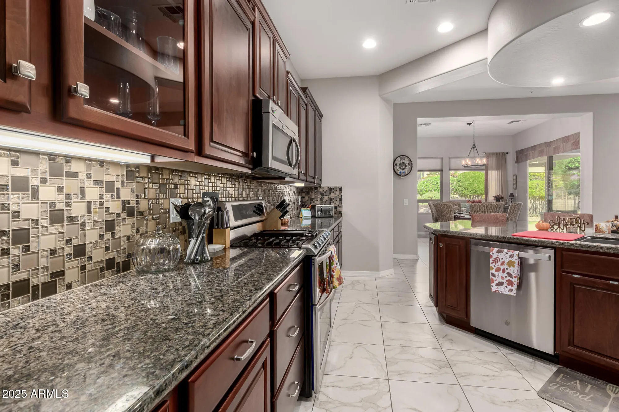 Property Slideshow image 10 of 20 | 12956 w eagle ridge ln, Peoria, AZ, 85383