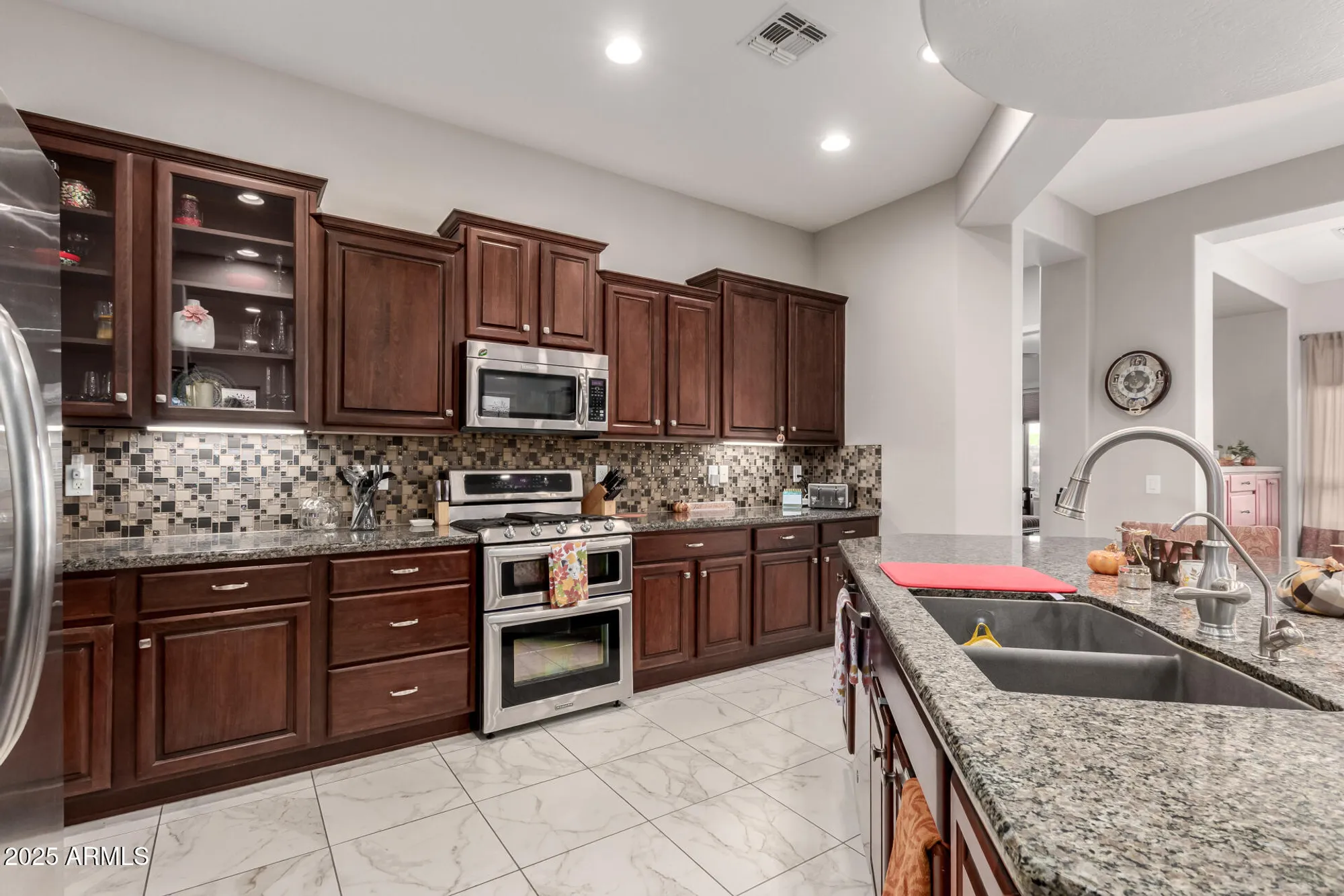 Property Slideshow image 11 of 20 | 12956 w eagle ridge ln, Peoria, AZ, 85383