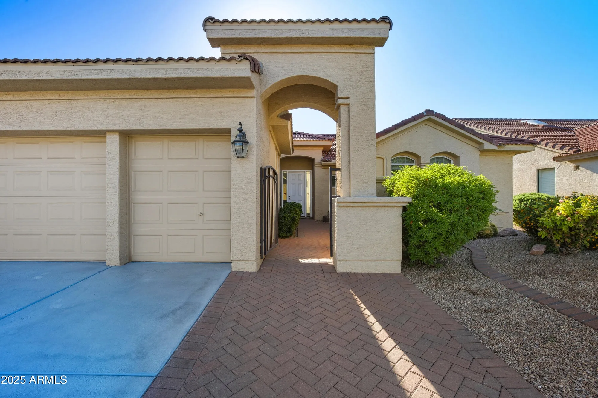 Property Slideshow image 4 of 37 | 24120 s stoney path dr, Sun Lakes, AZ, 85248