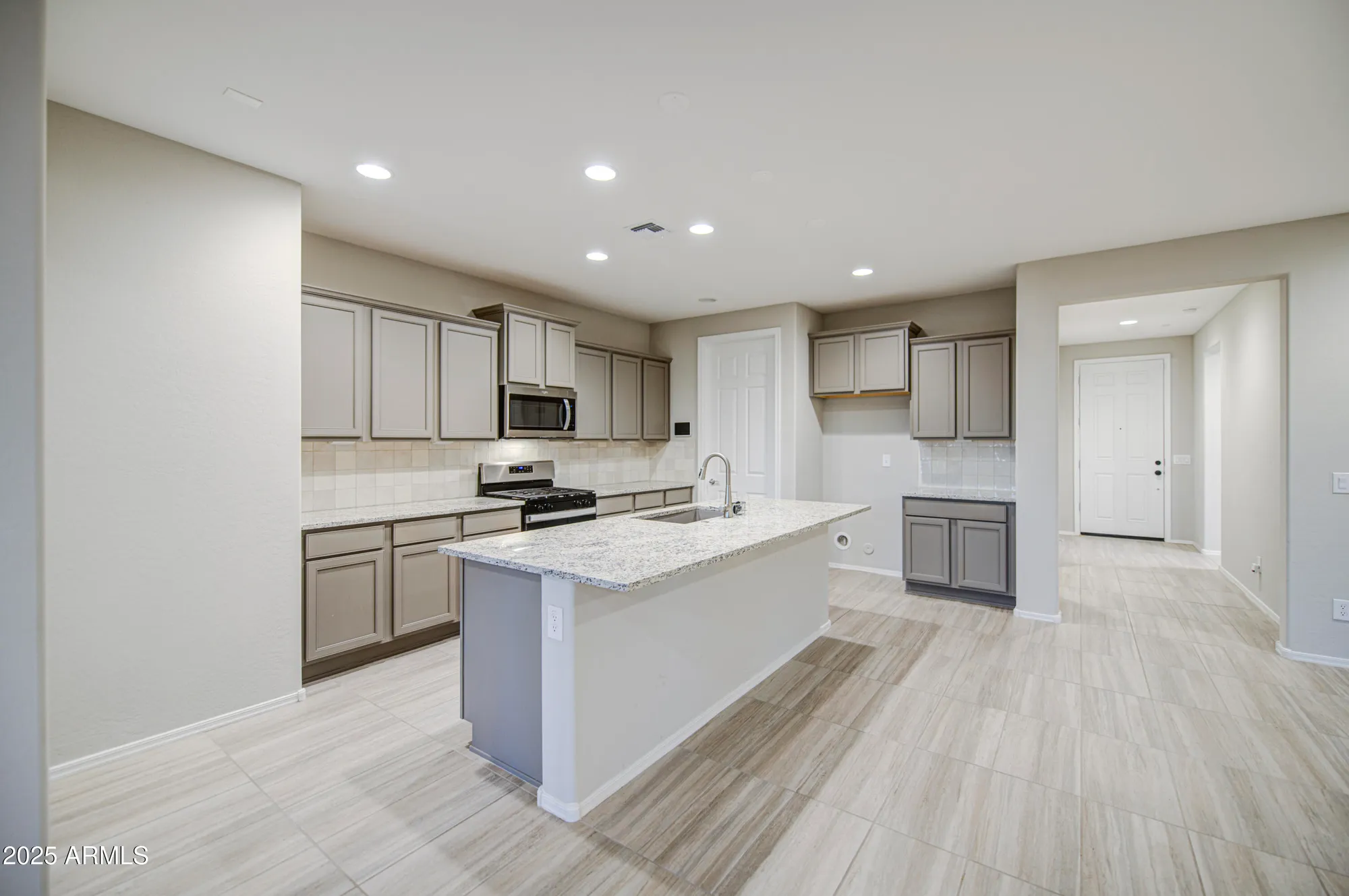 Property Slideshow image 10 of 37 | 21290 n 270th ave, Buckeye, AZ, 85396