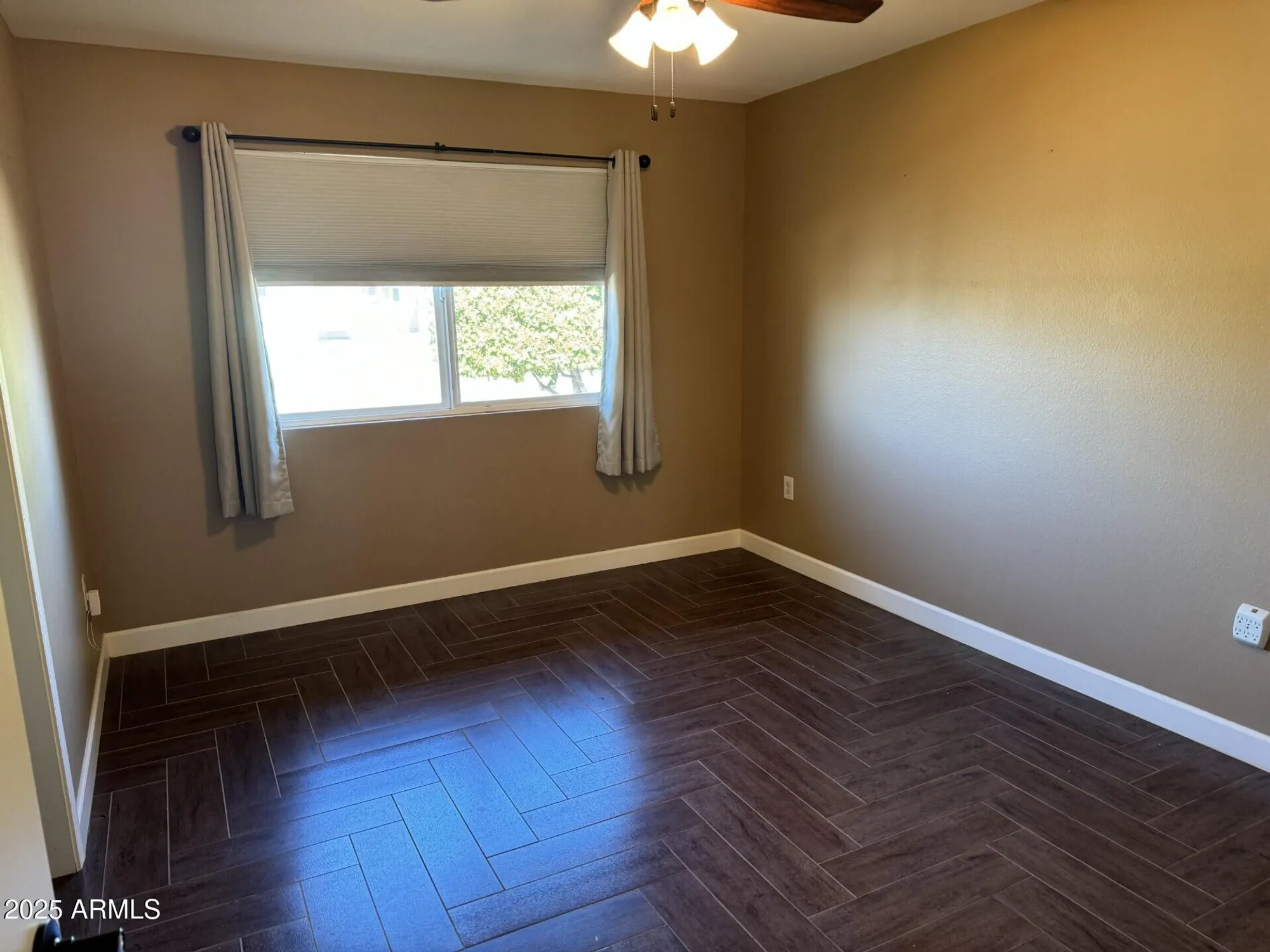 Property Slideshow image 13 of 22 | 10035 w riviera dr, Sun City, AZ, 85351