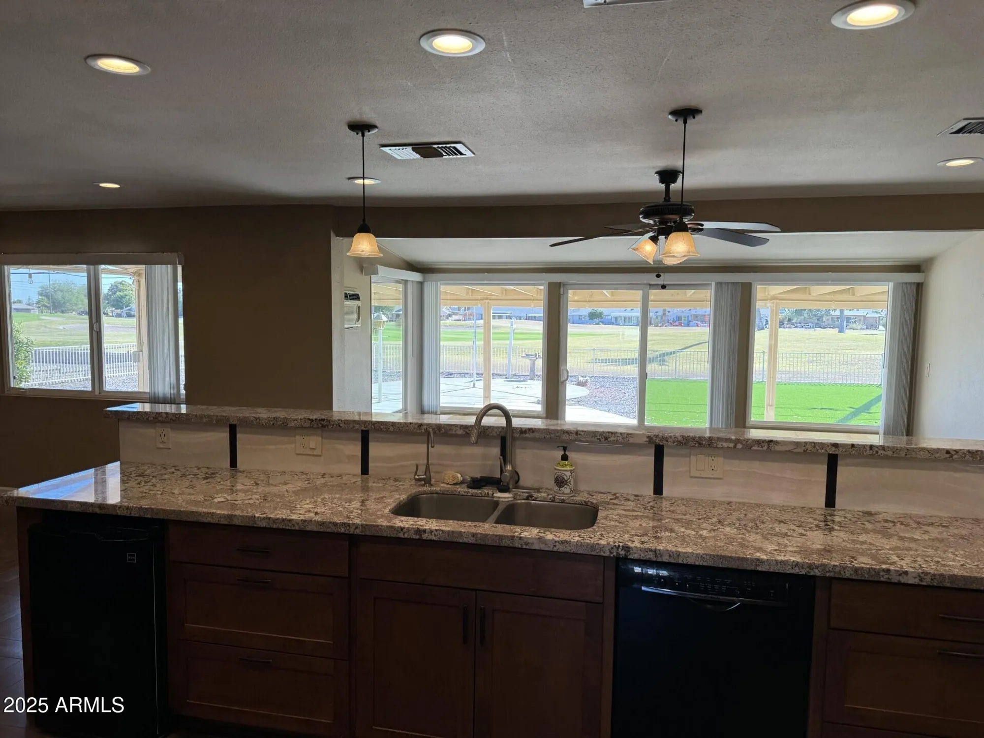 Property Slideshow image 6 of 22 | 10035 w riviera dr, Sun City, AZ, 85351