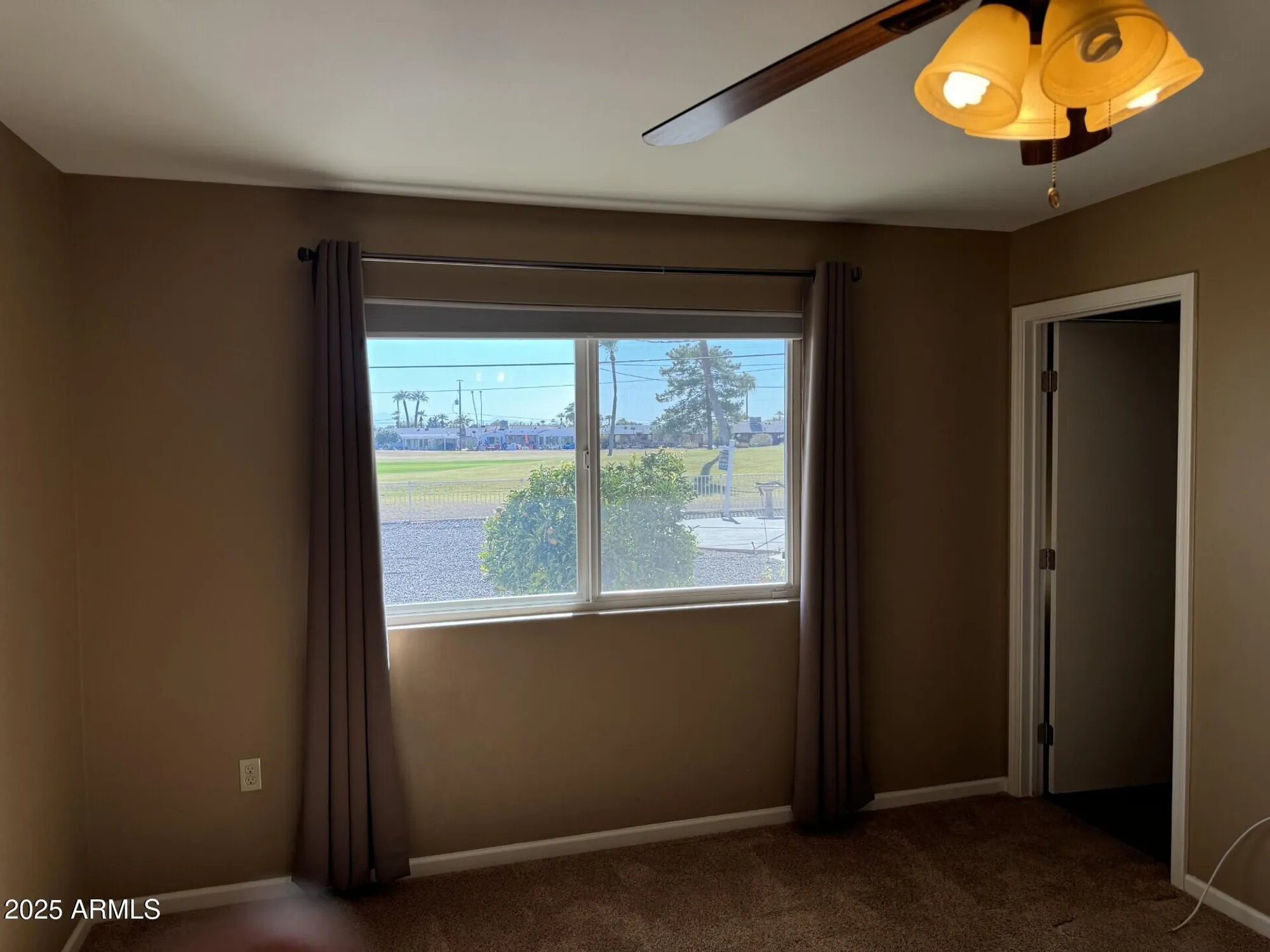 Property Slideshow image 9 of 22 | 10035 w riviera dr, Sun City, AZ, 85351