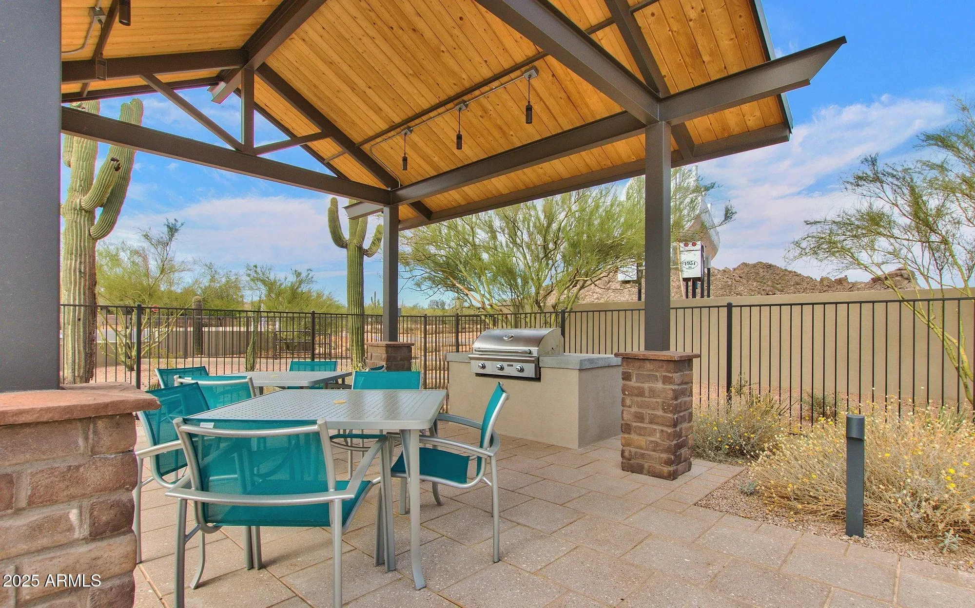 Property Slideshow image 49 of 51 | 7256 e calle primera vis, Scottsdale, AZ, 85266