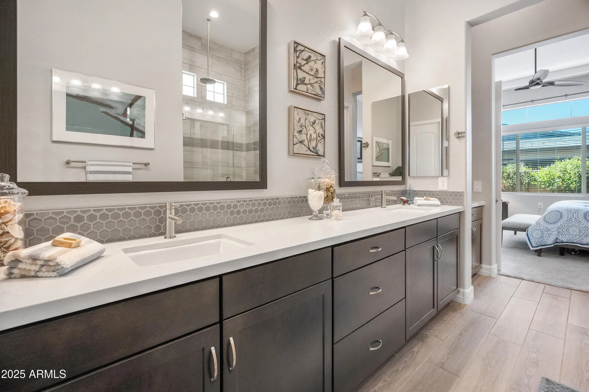 Property Slideshow image 13 of 26 | 32746 n 73rd way, Scottsdale, AZ, 85266