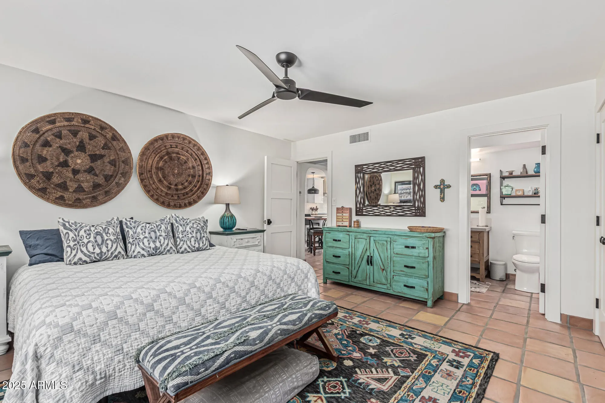 Property Slideshow image 14 of 29 | 7662 e northland dr, Scottsdale, AZ, 85251