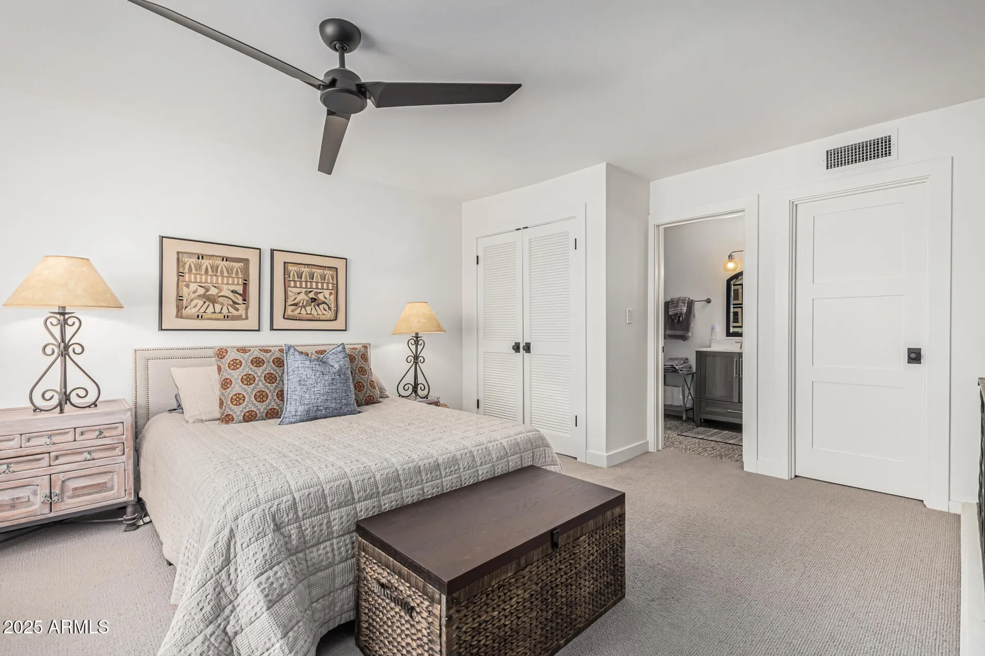 Property Slideshow image 20 of 29 | 7662 e northland dr, Scottsdale, AZ, 85251