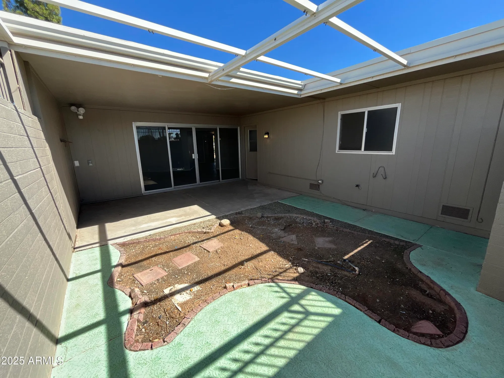 Property Slideshow image 16 of 17 | 16822 n boswell blvd, Sun City, AZ, 85351