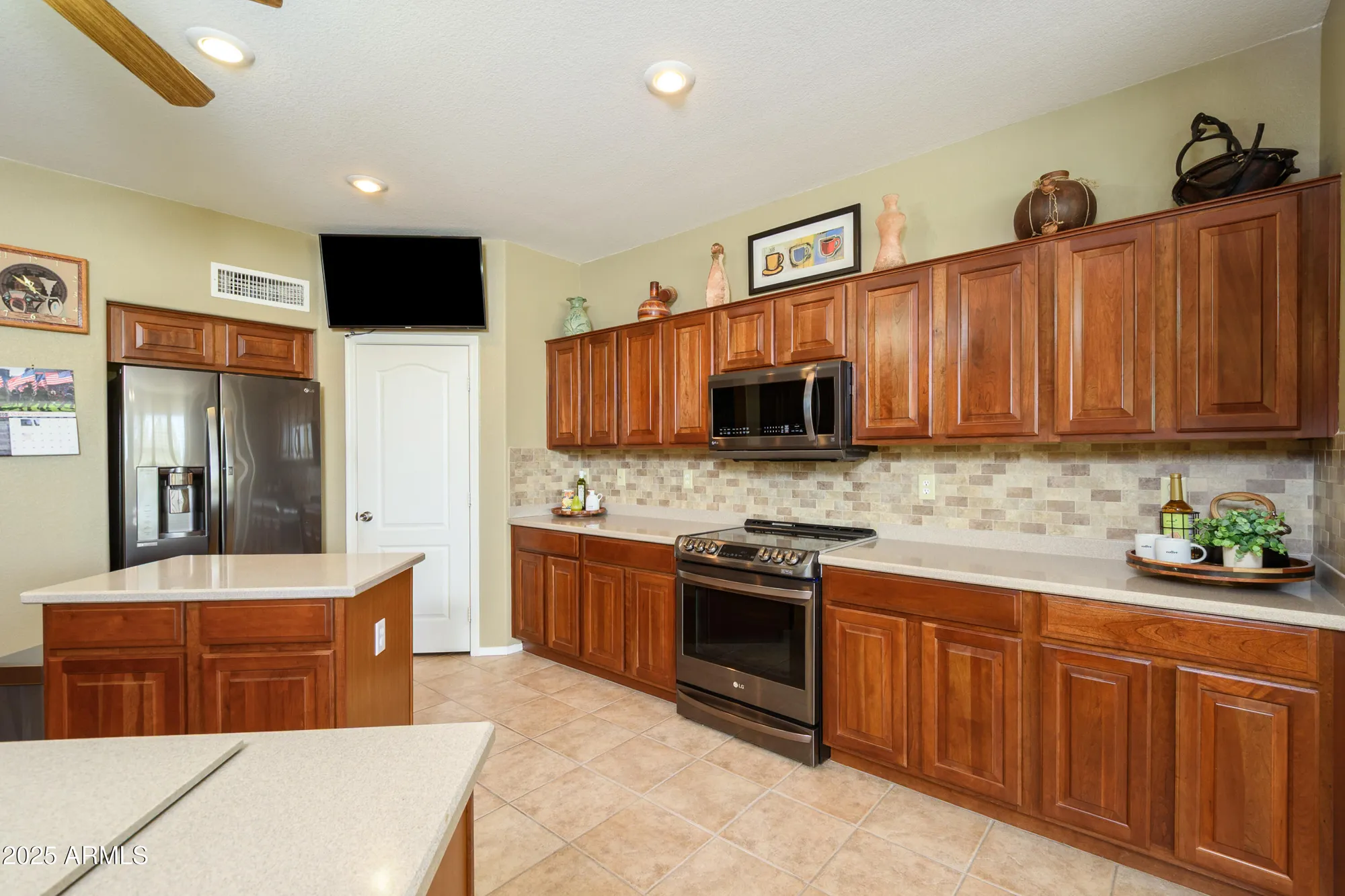 Property Slideshow image 13 of 47 | 17637 n goldwater dr, Surprise, AZ, 85374